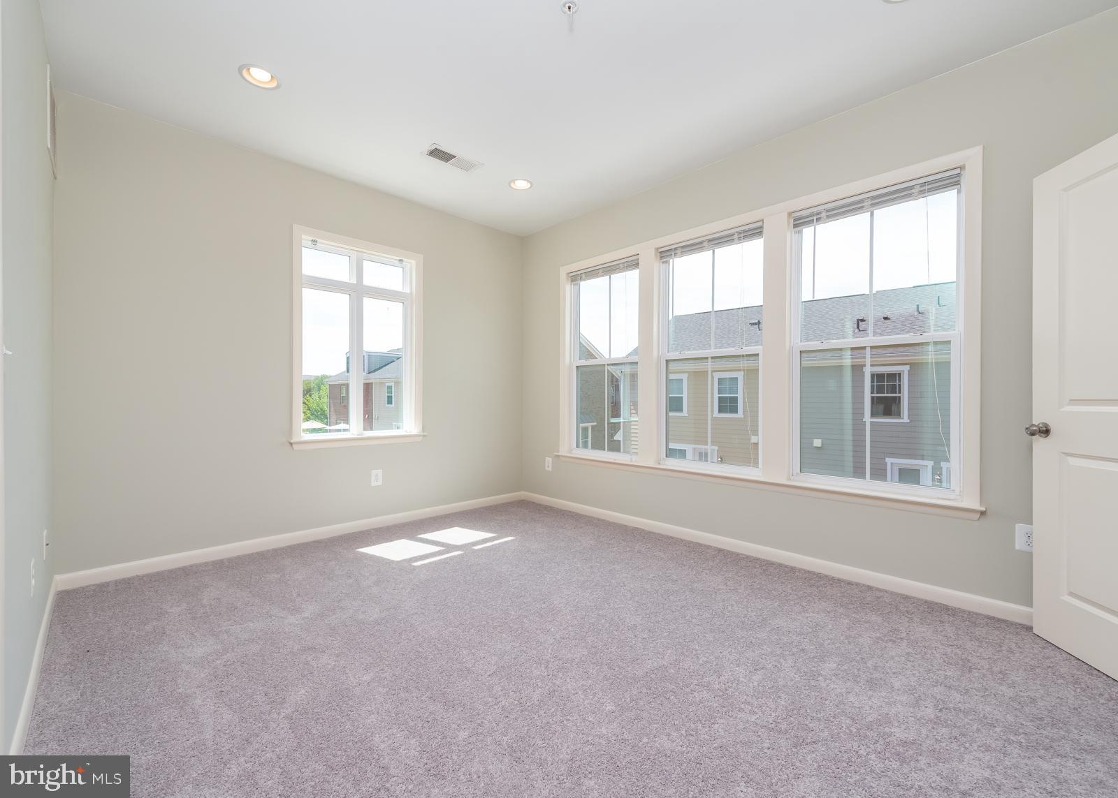 CROWN FARM - Residential Lease