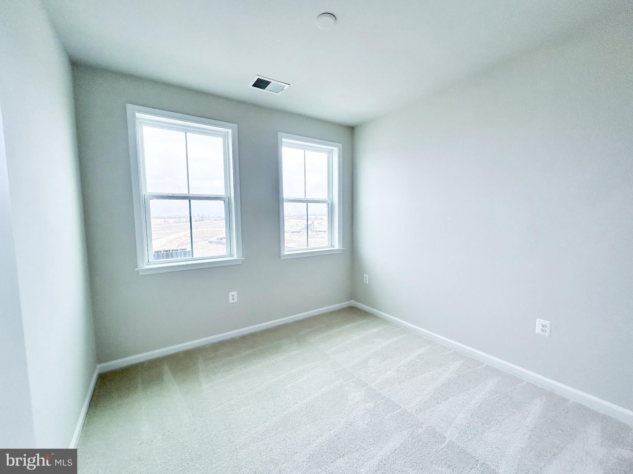 HIATT POINTE AT SNOWDEN BRIDGE - Residential