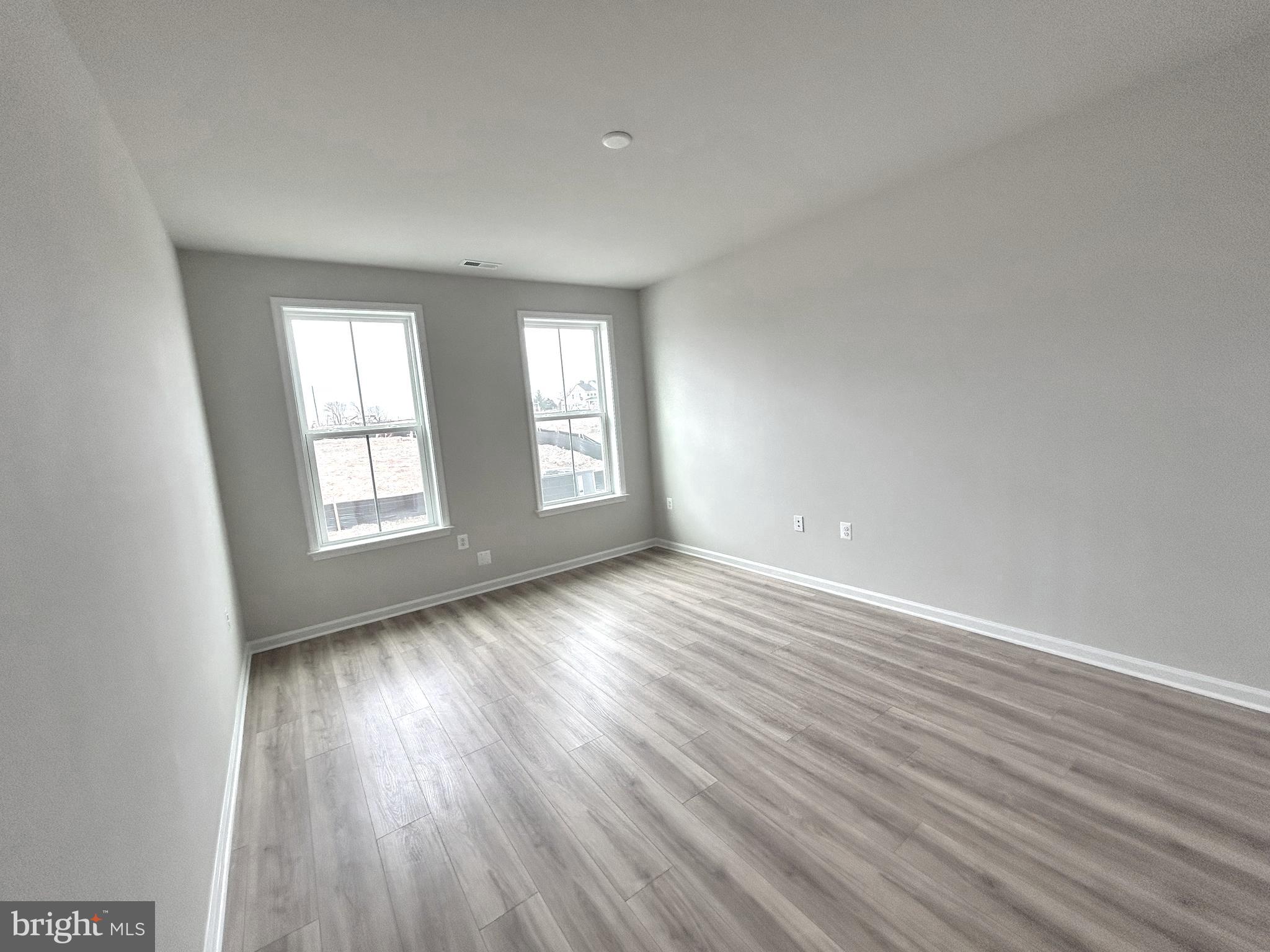 HIATT POINTE AT SNOWDEN BRIDGE - Residential