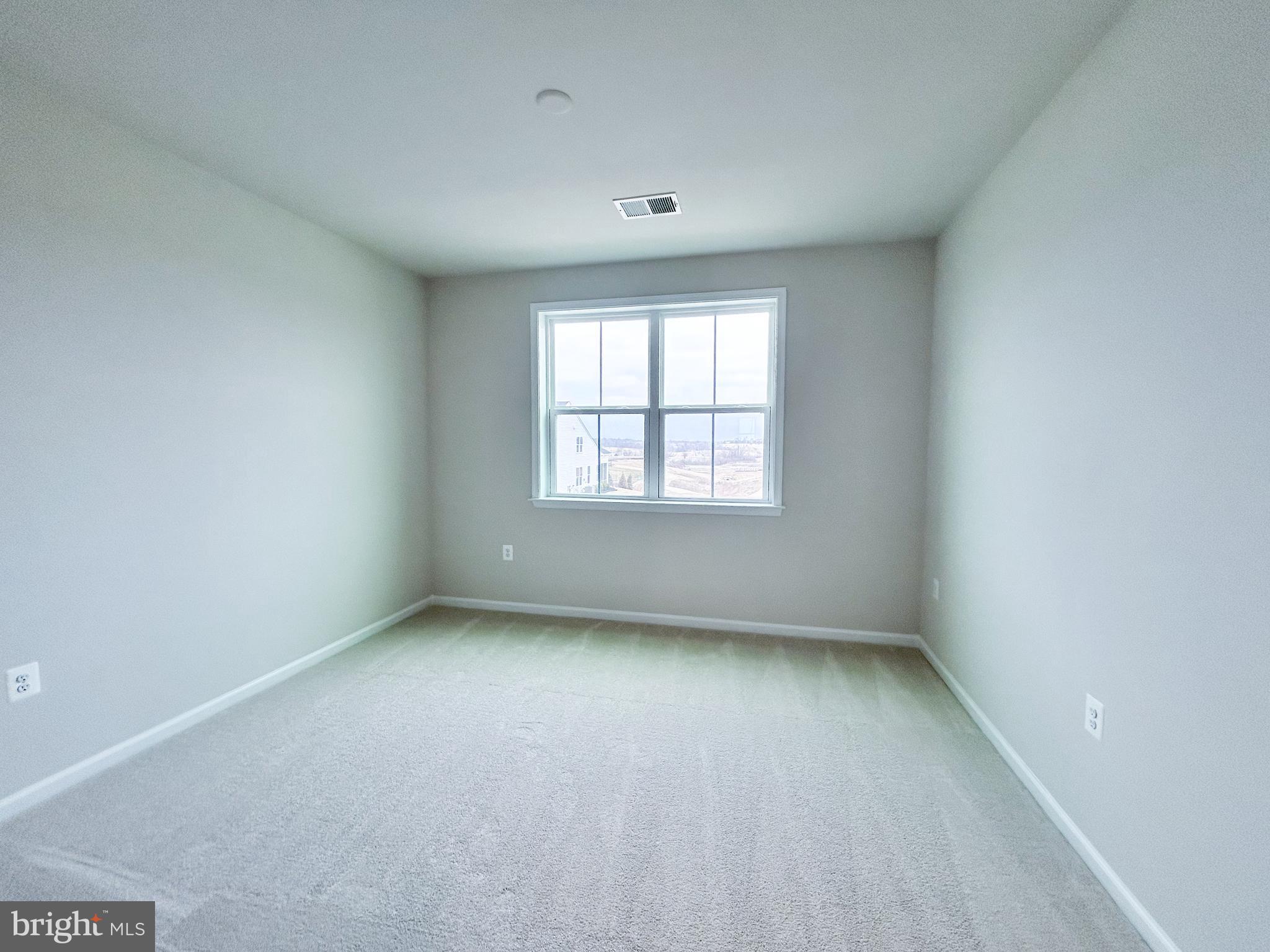 HIATT POINTE AT SNOWDEN BRIDGE - Residential