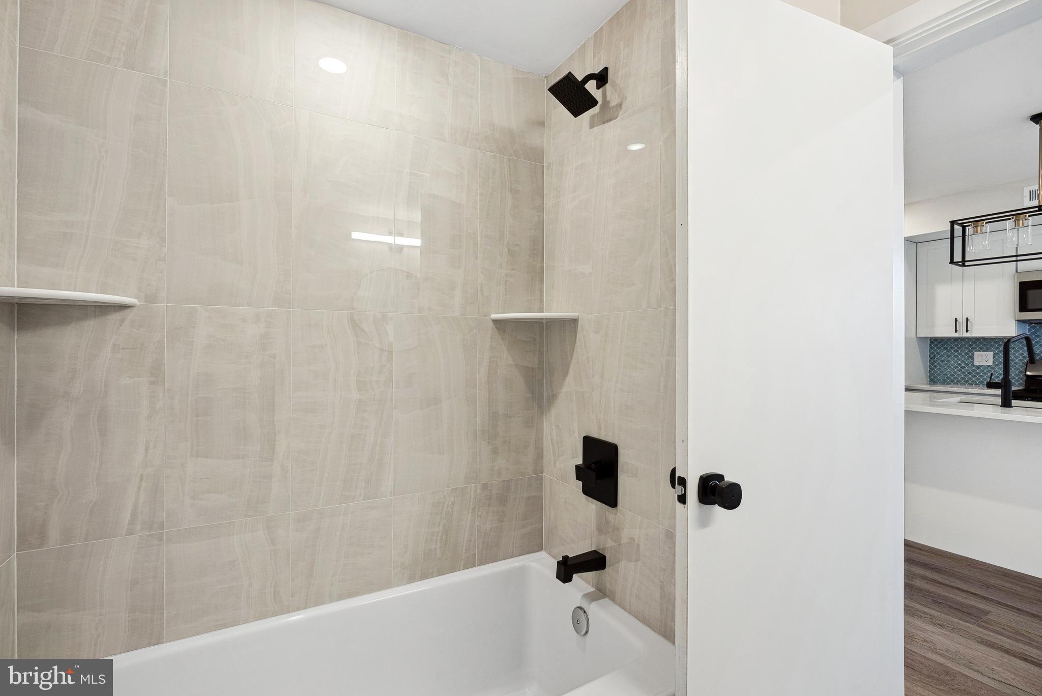 PENNSPORT - Residential Lease