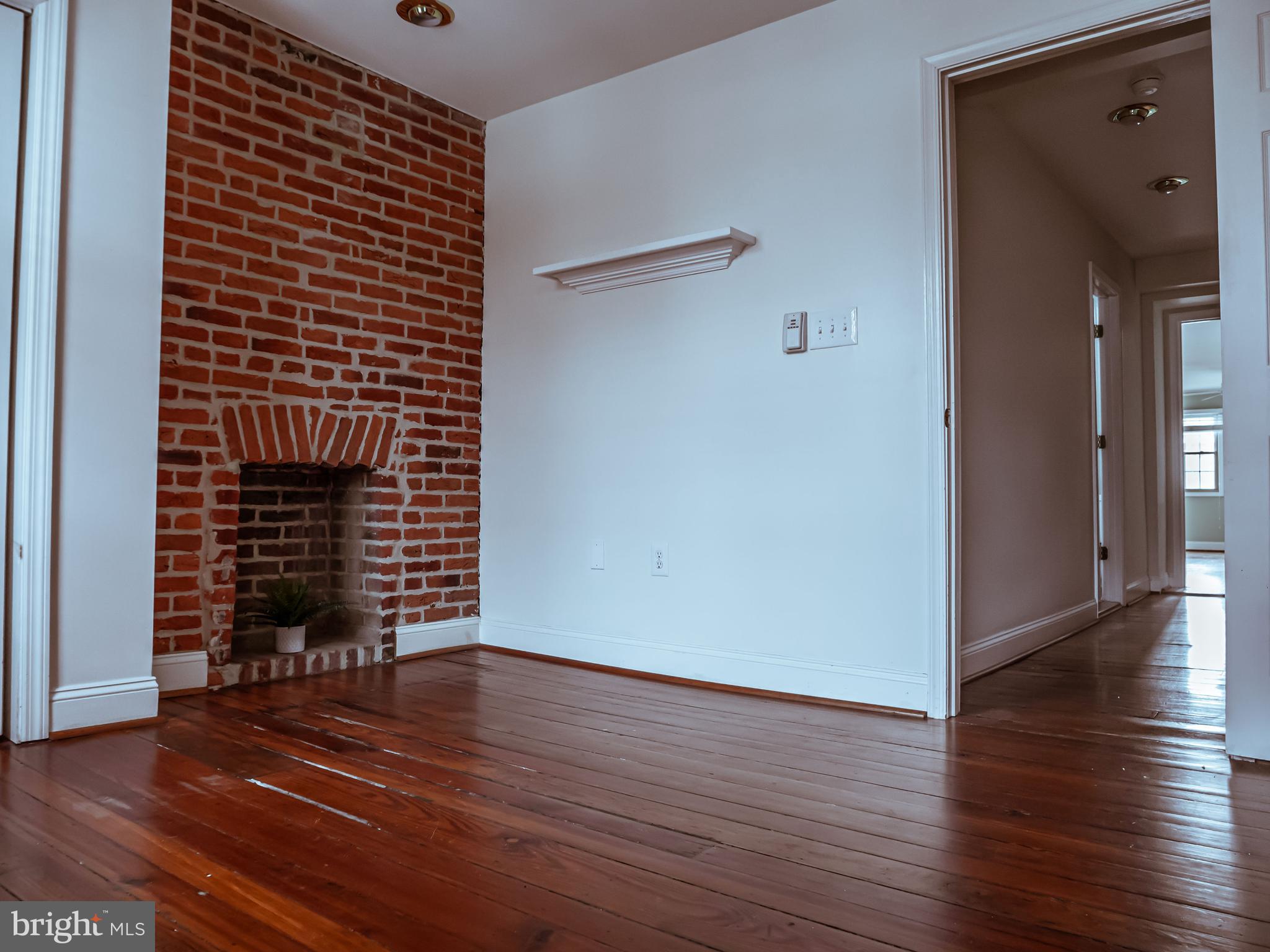 FEDERAL HILL HISTORIC DISTRICT - Residential Lease