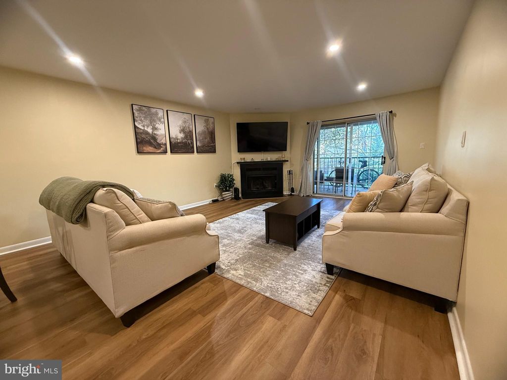 Photo of 180 Valley Stream Cir, CHESTERBROOK, PA 19087 (MLS # PACT2112530)