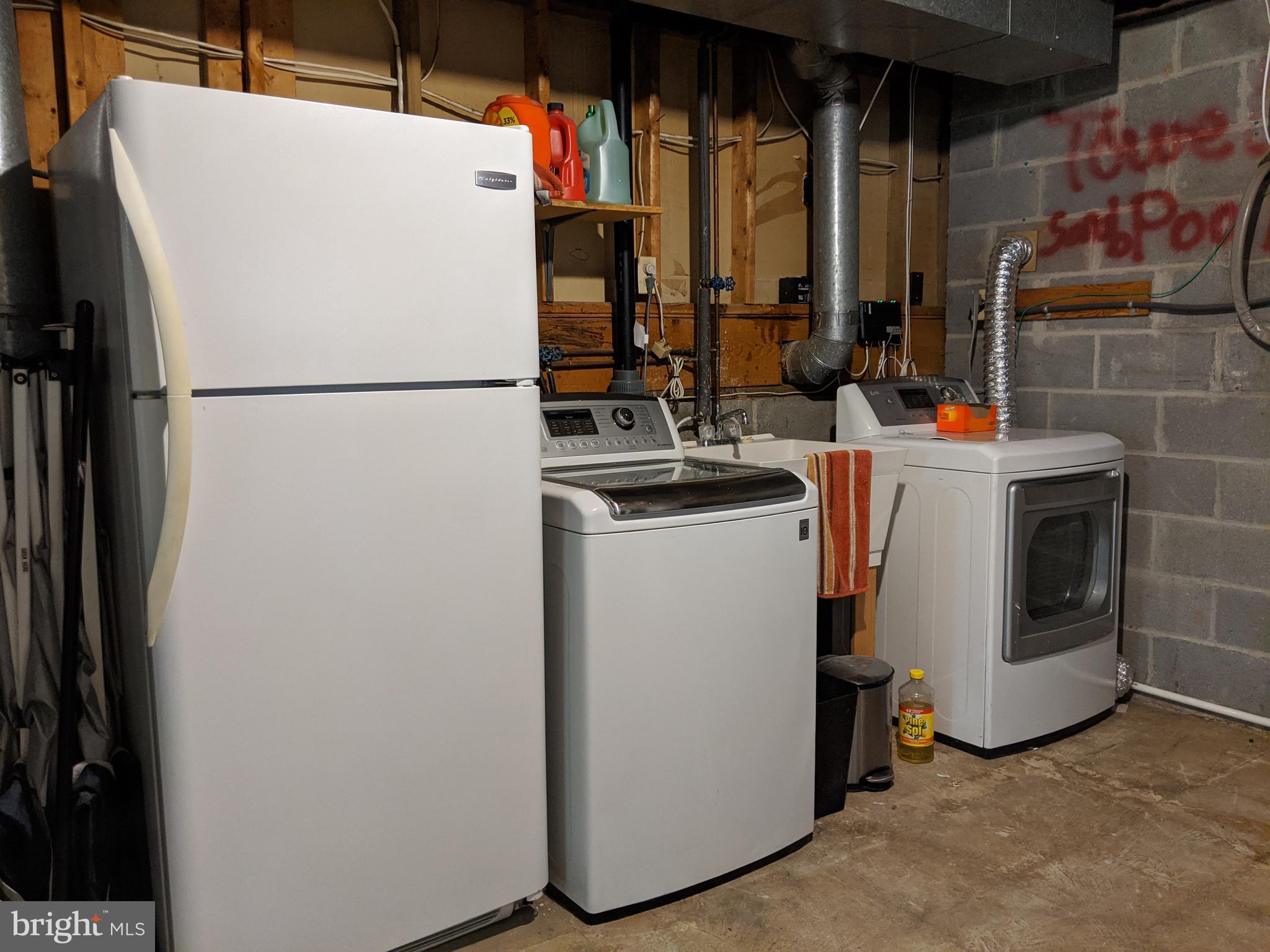 CATONSVILLE MANOR - Residential