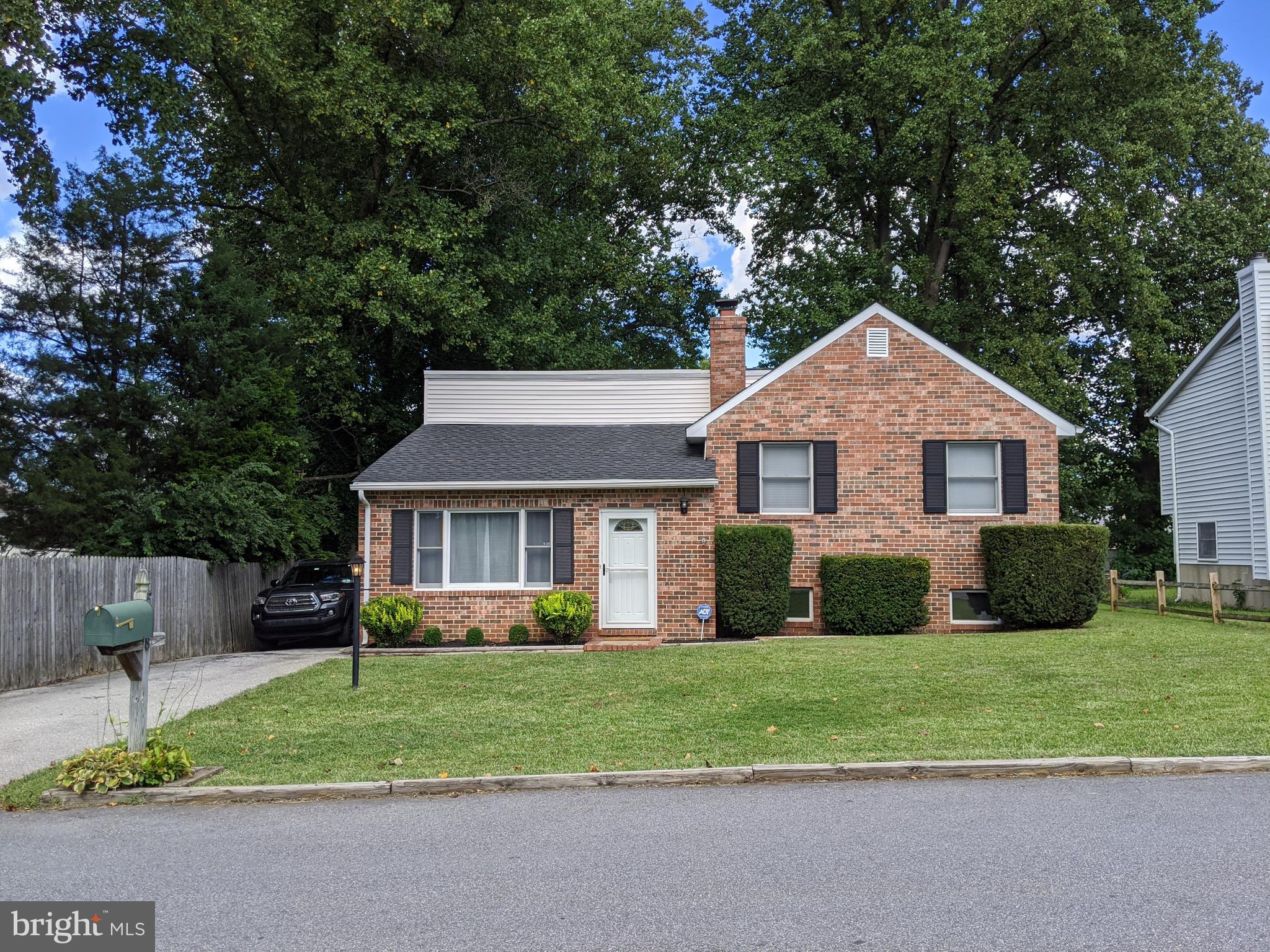 CATONSVILLE MANOR - Residential