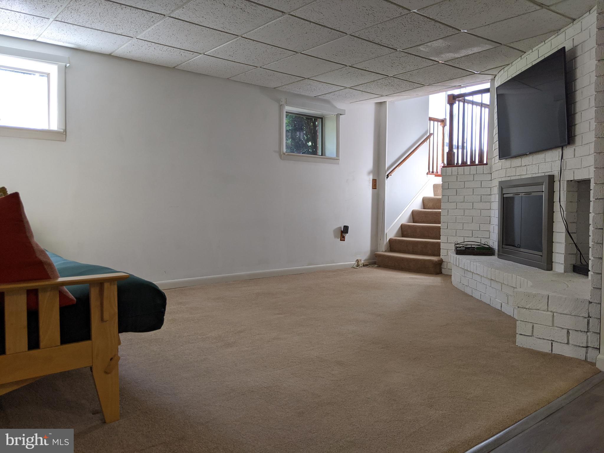 CATONSVILLE MANOR - Residential