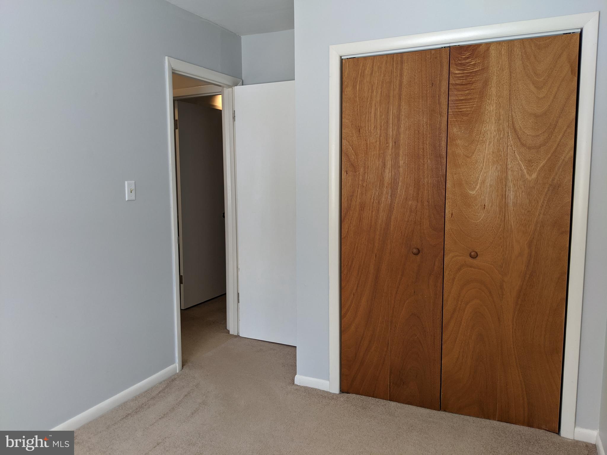 CATONSVILLE MANOR - Residential