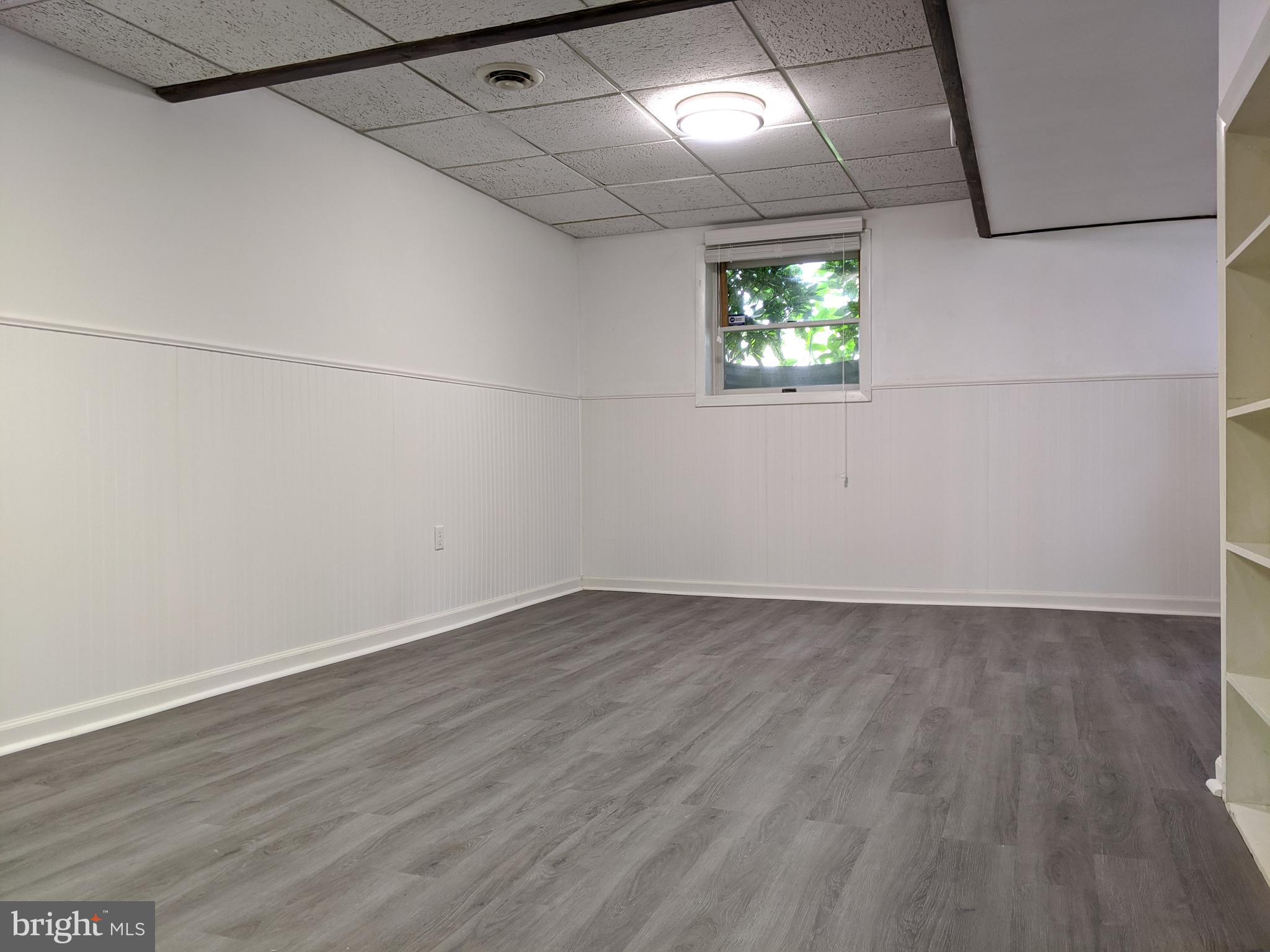 CATONSVILLE MANOR - Residential