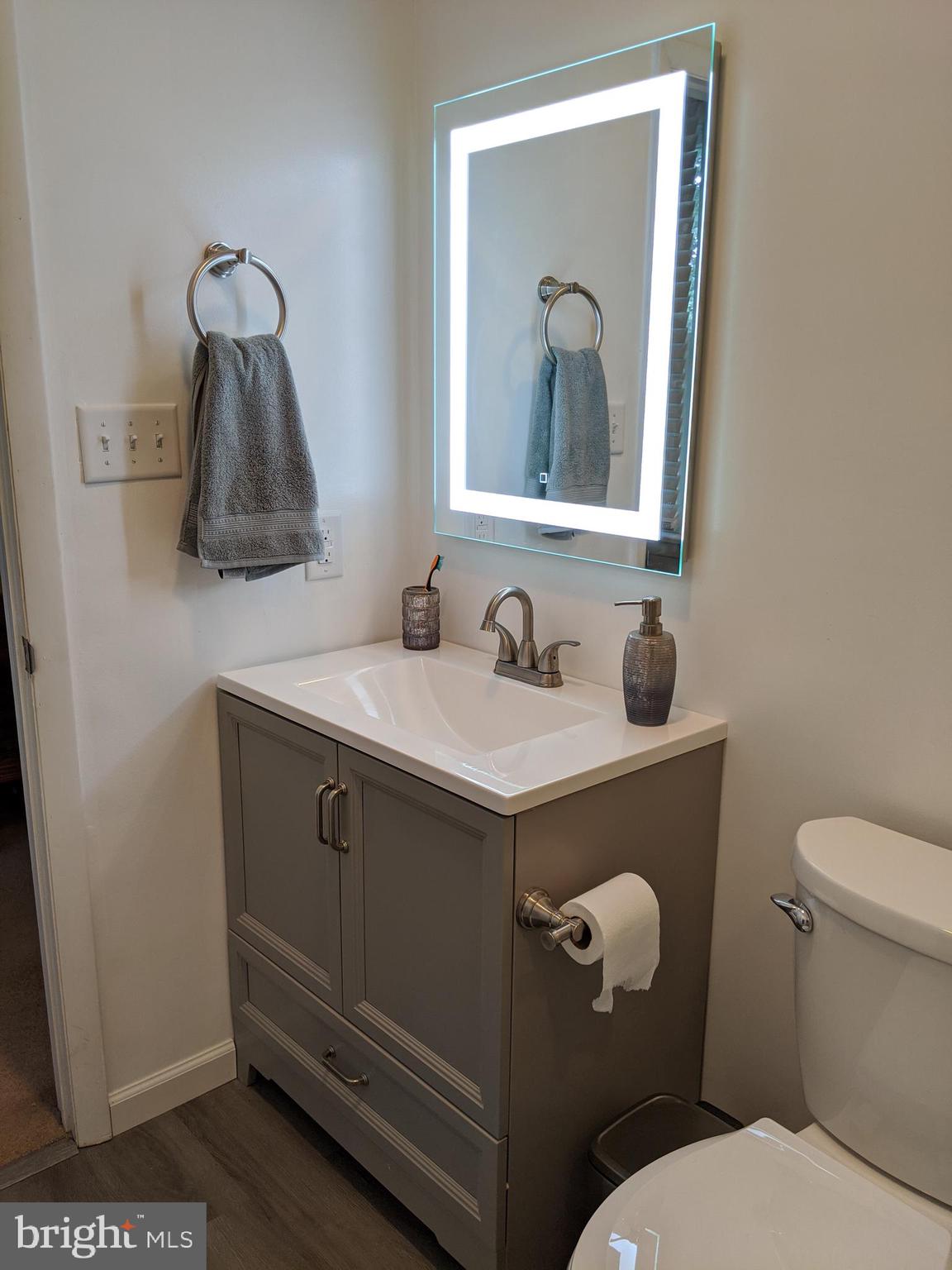 CATONSVILLE MANOR - Residential