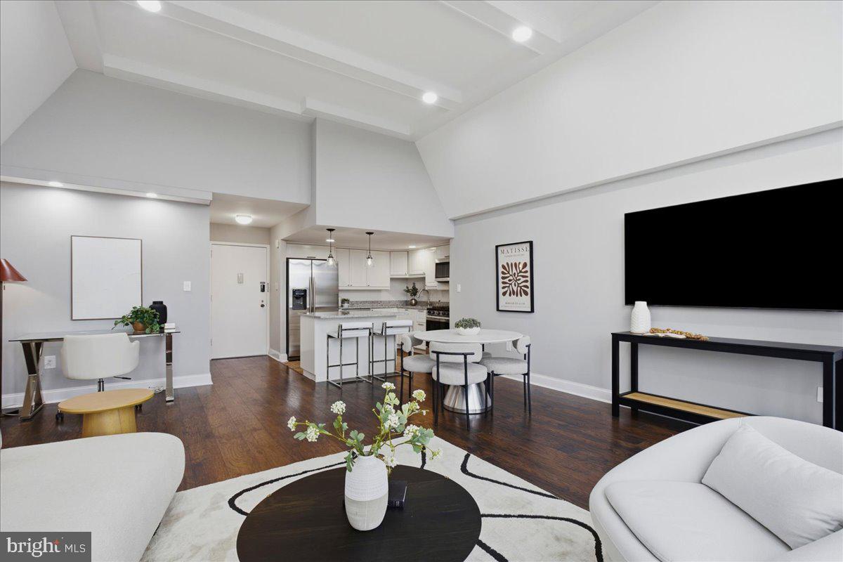 700 7TH STREET SW 817