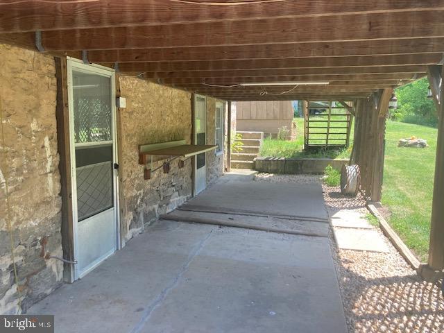 4865 SPRUCE CREEK ROAD
