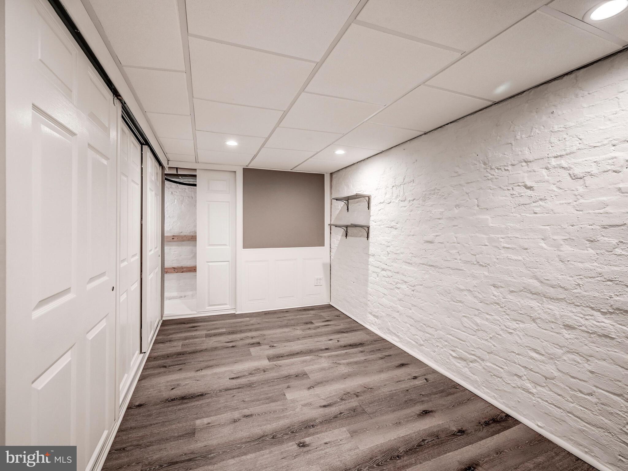 BUTCHER'S HILL - Residential