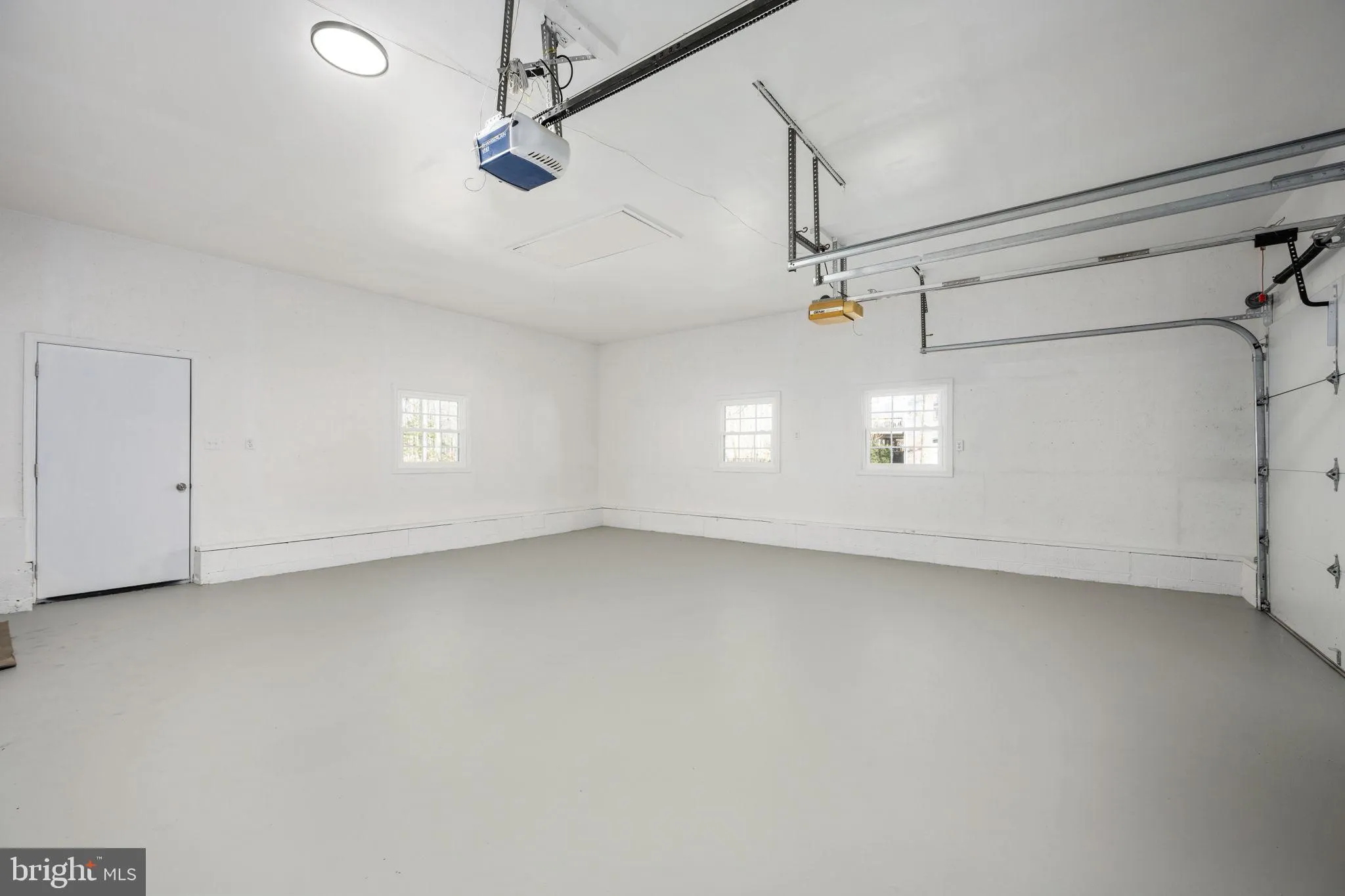 Spotsylvania, Virginia 22551, United States, 3 Bedrooms Bedrooms, ,3 BathroomsBathrooms,Residential,Pending,82030