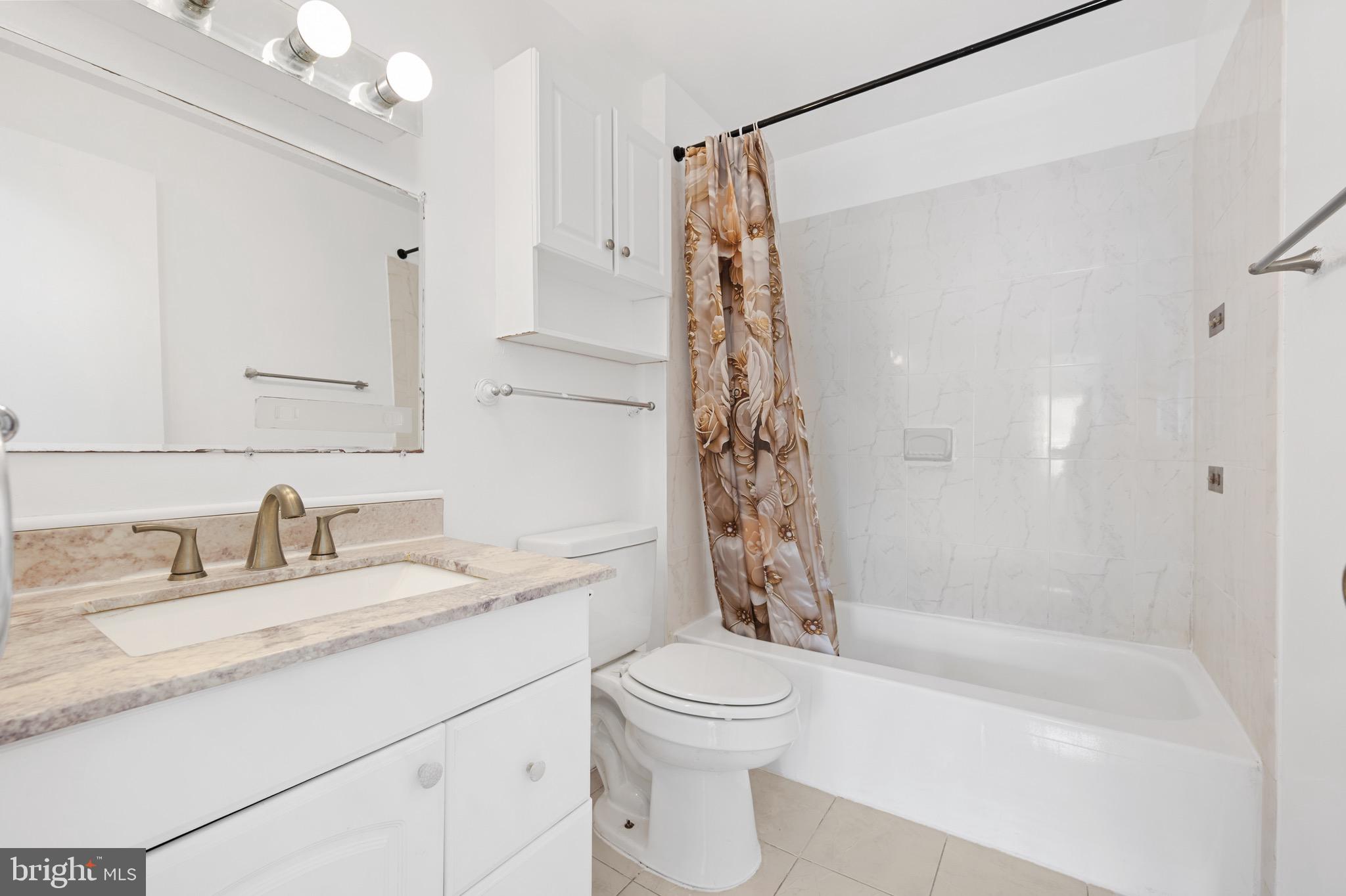 WHISKEY BOTTOM - Residential