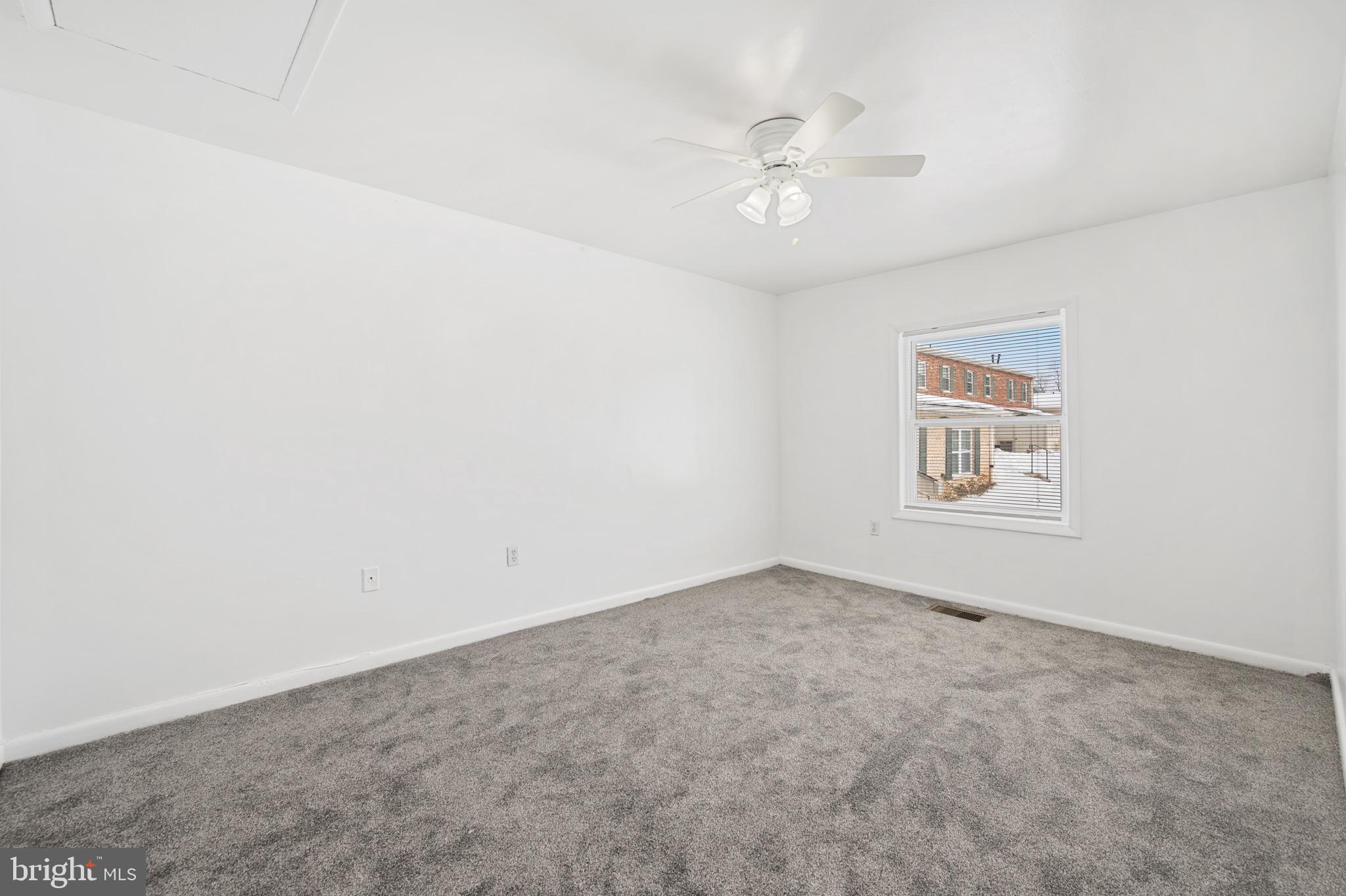 WHISKEY BOTTOM - Residential