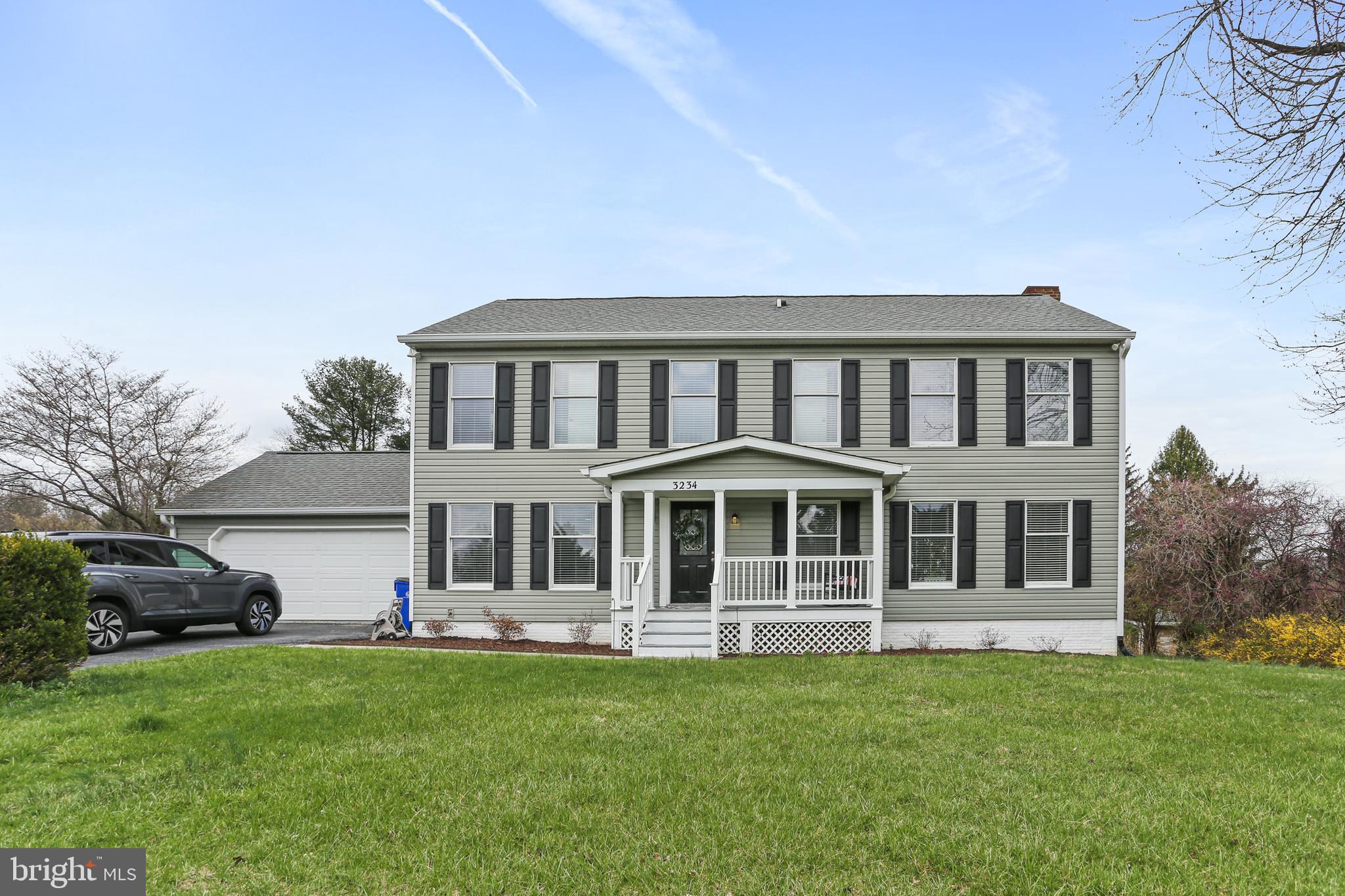 This beautifully maintained 4-bedroom colonial sits on a spacious 1-acre lot just minutes from downtown Middletown, where you can enjoy local shops, dining, and community amenities. Inside, you'll find a modern neutral palette, hardwood flooring, and generously sized rooms across three finished levels, offering plenty of space for living and entertaining.
The kitchen shines with white cabinetry, granite countertops, stainless steel appliances, and table space, and it opens to a comfortable family room, creating a great flow for everyday living. A formal dining room provides additional space for gatherings. The updated bathrooms add a fresh, modern touch.
Major updates include a new well pump and tank (2020), HVAC (2019), washer and dryer (2019), and roof (2019). Step outside to a large deck overlooking the backyard, complete with an above-ground pool—ideal for relaxing or entertaining.
This home shows beautifully—schedule your showing today!