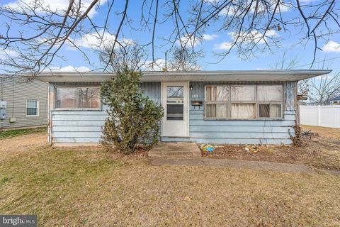 331 COLLINS LANE MAPLE SHADE NJ 08052