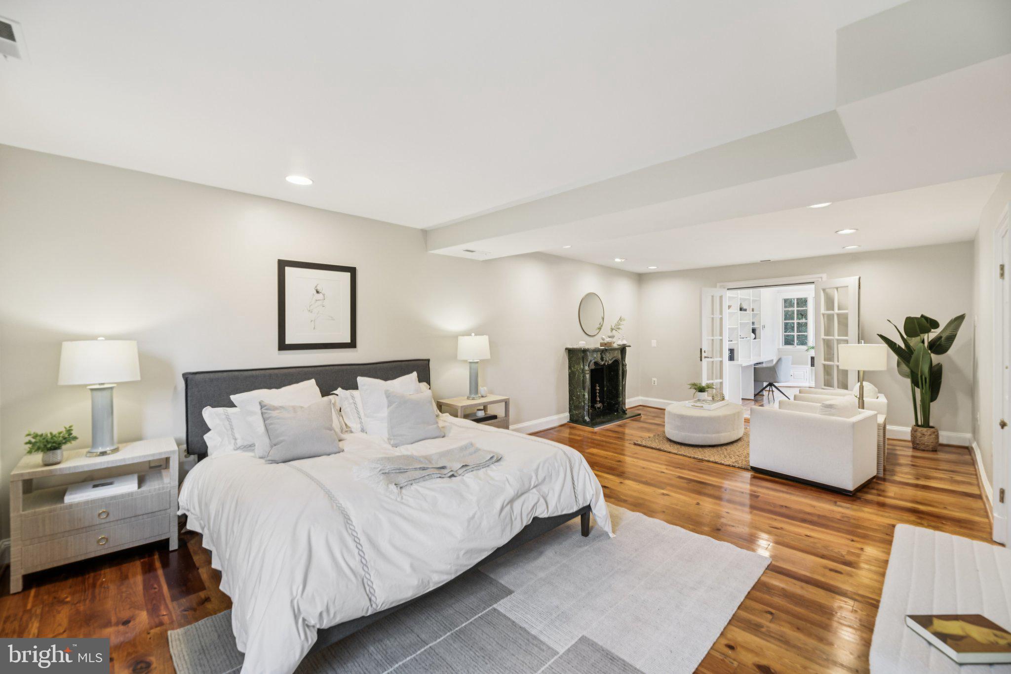 GEORGETOWN - Residential