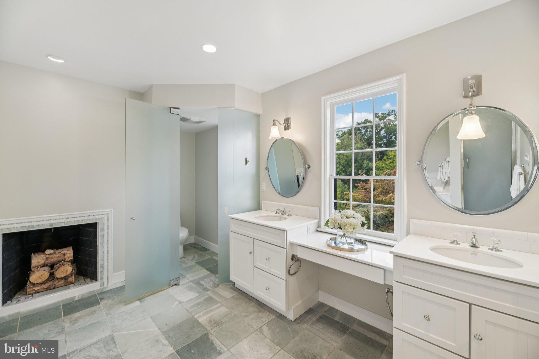 GEORGETOWN - Residential