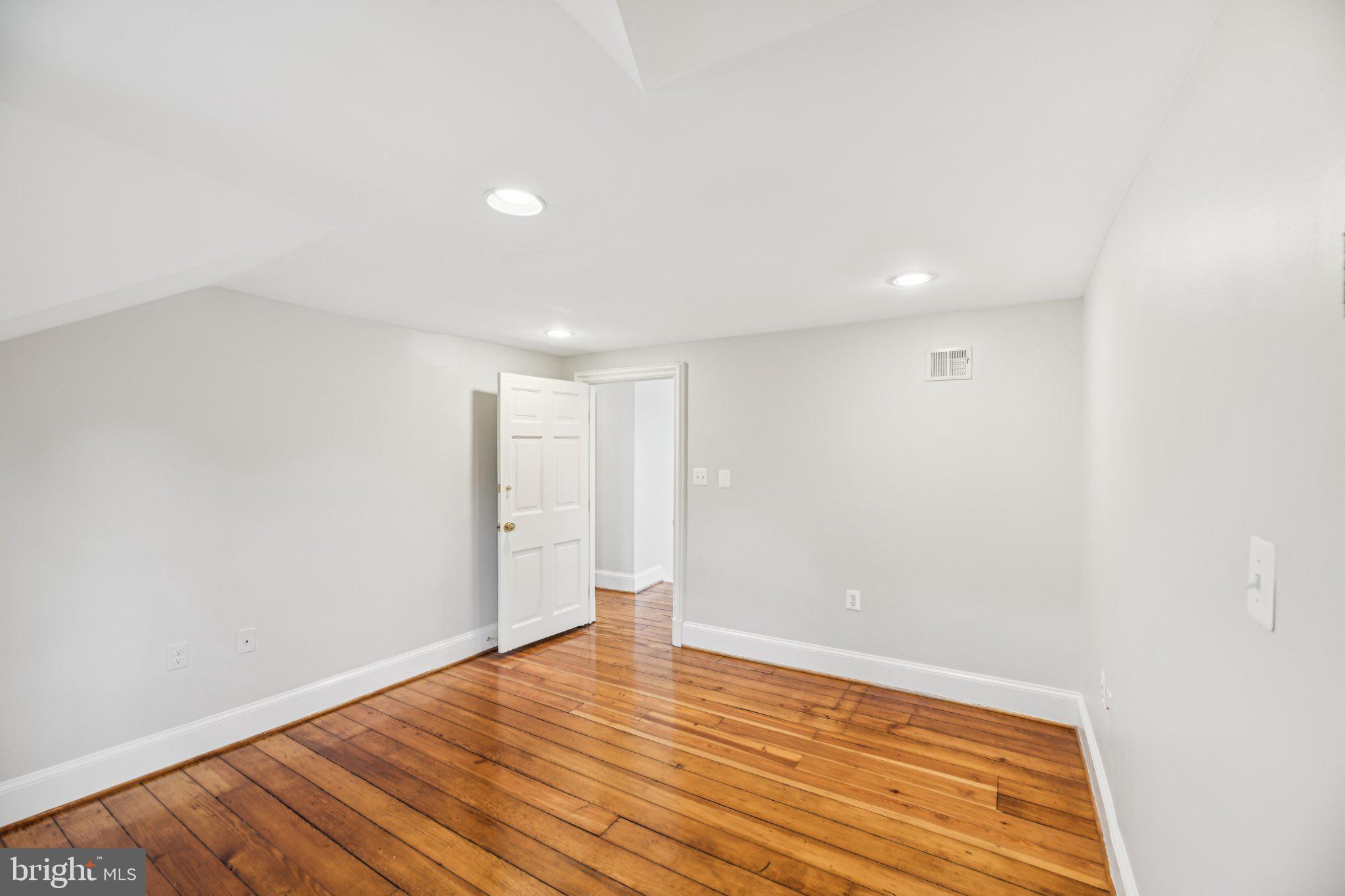 GEORGETOWN - Residential