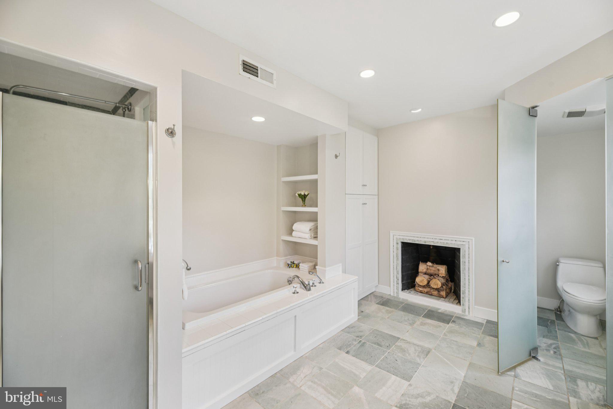 GEORGETOWN - Residential