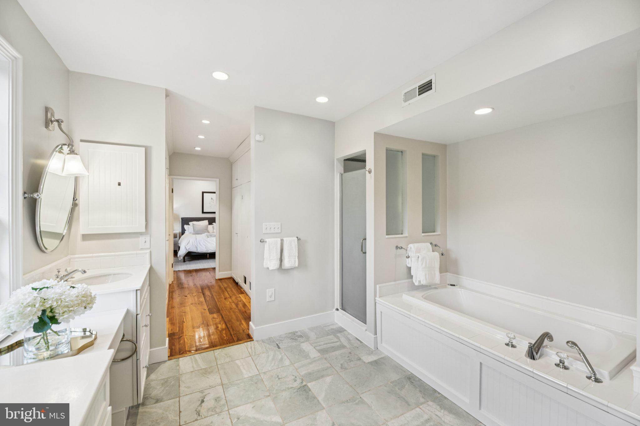 GEORGETOWN - Residential
