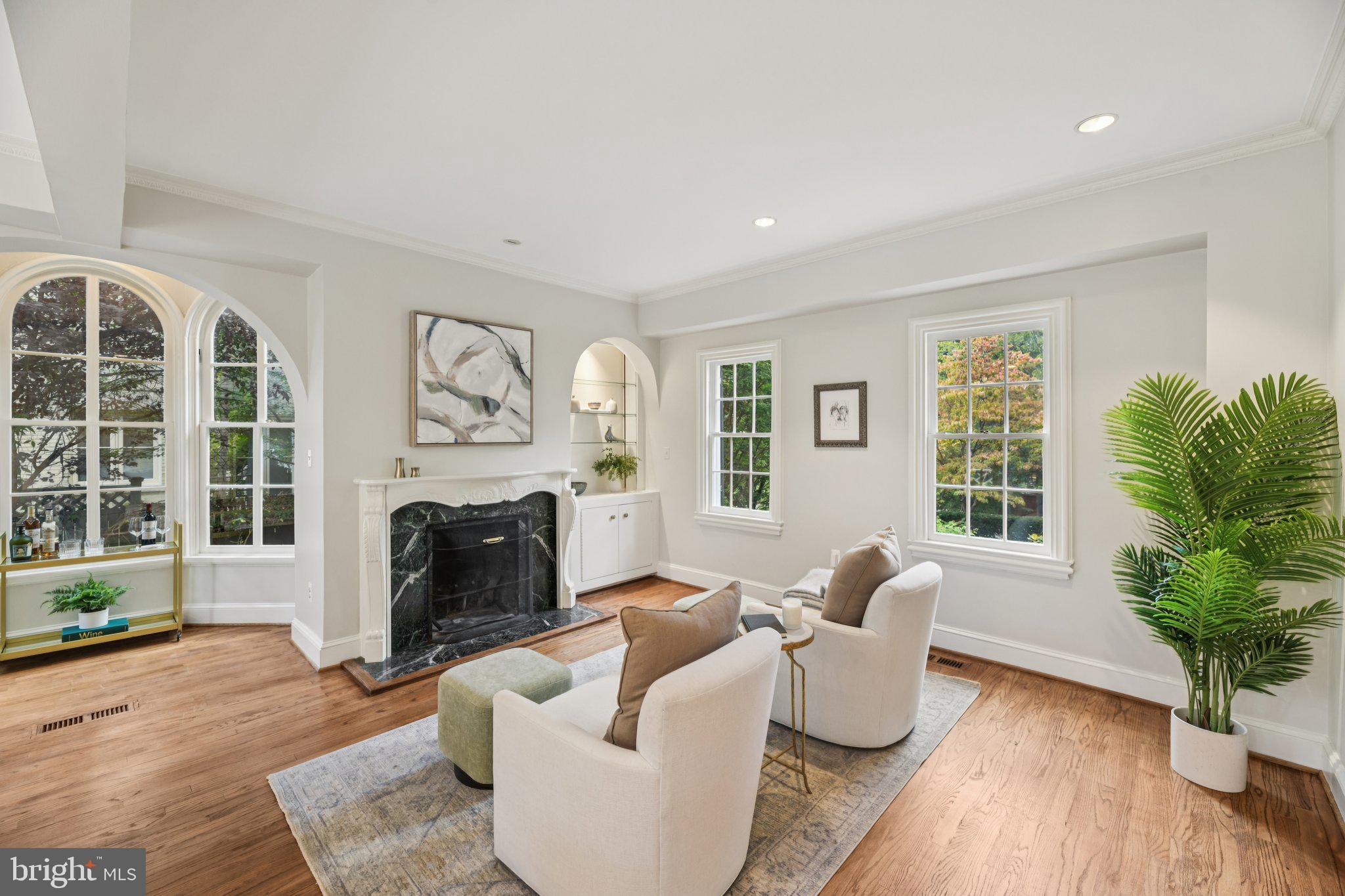 GEORGETOWN - Residential