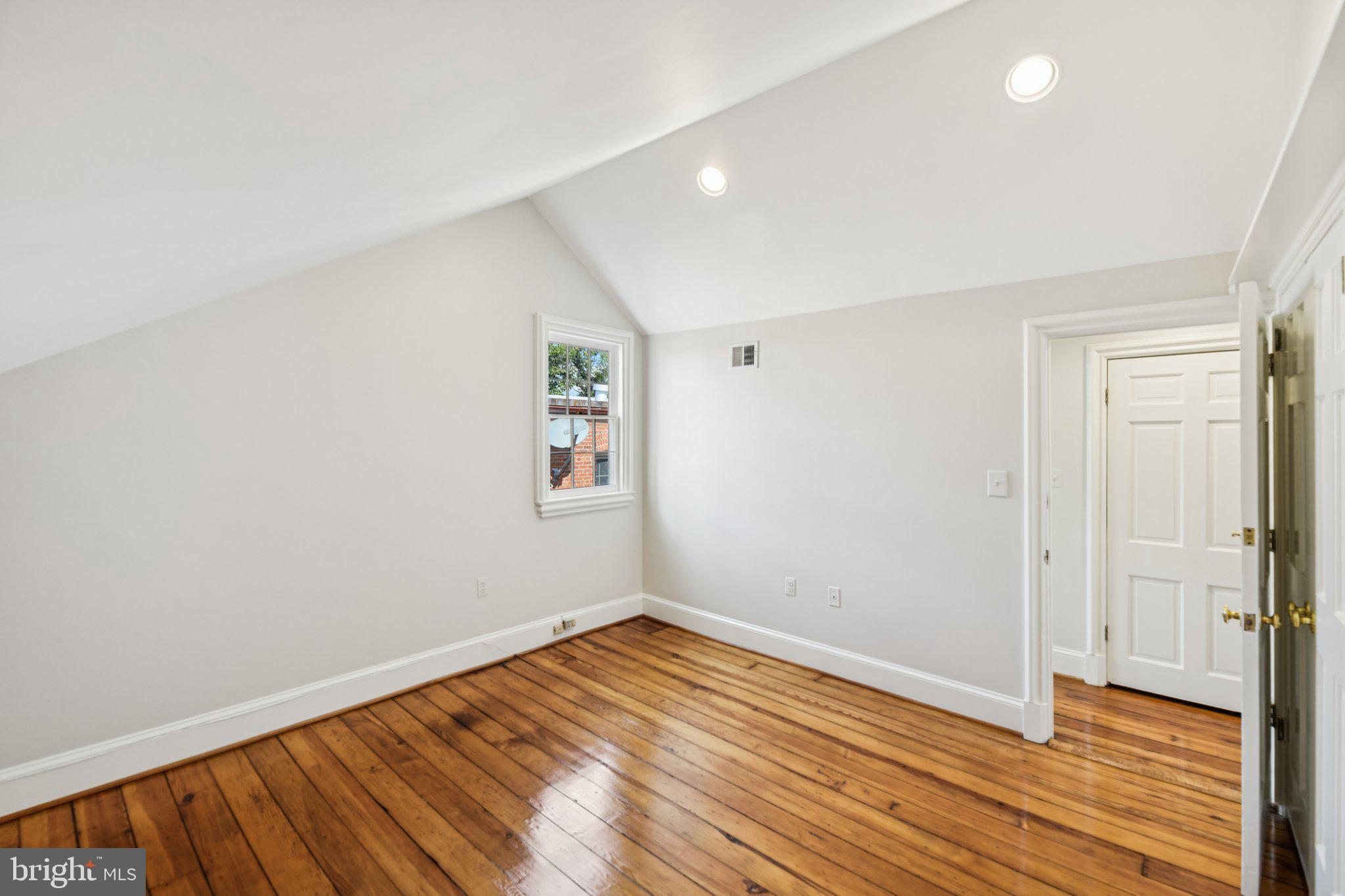 GEORGETOWN - Residential
