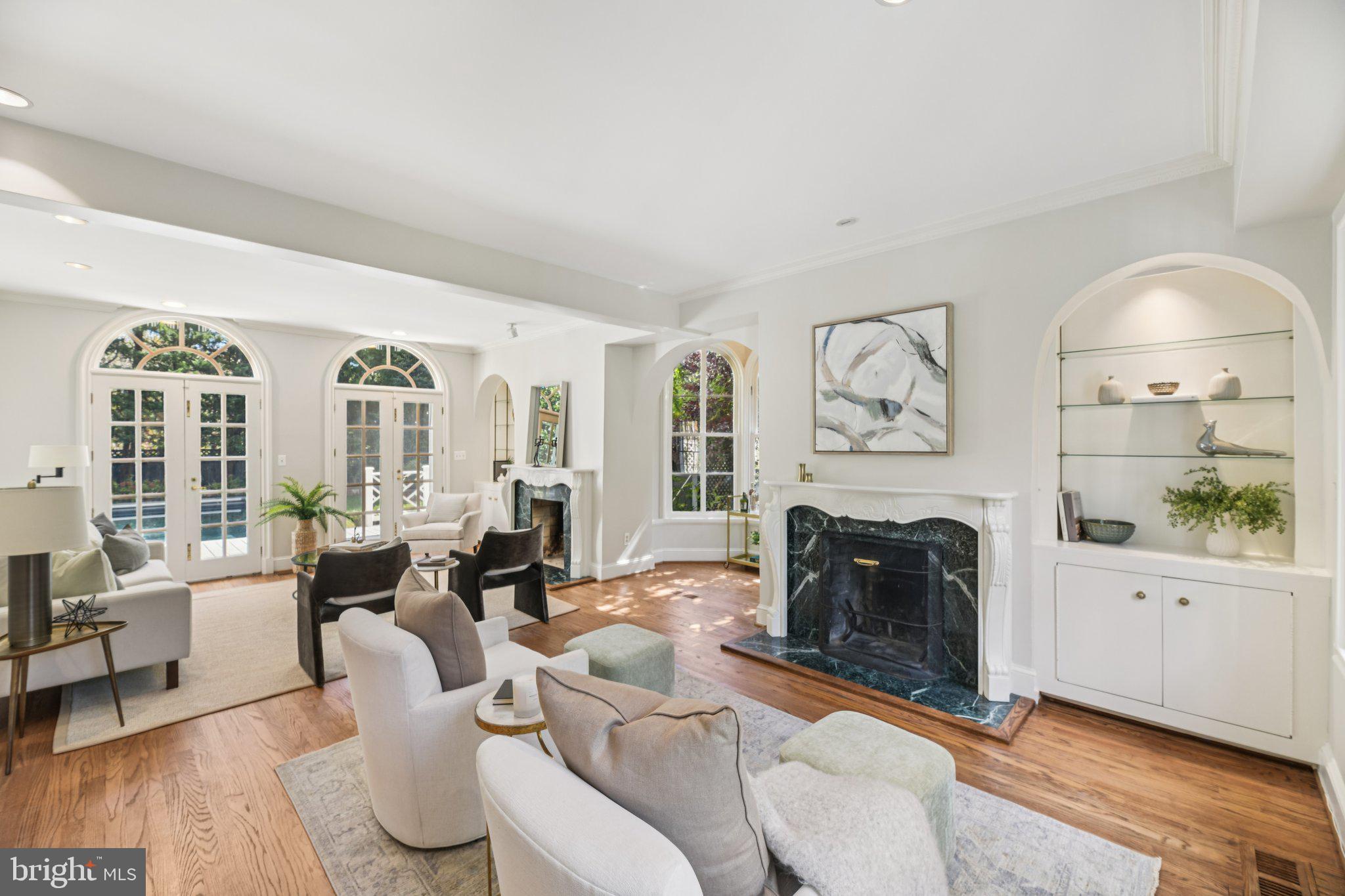 GEORGETOWN - Residential