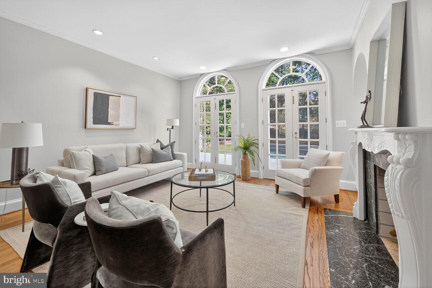 GEORGETOWN - Residential