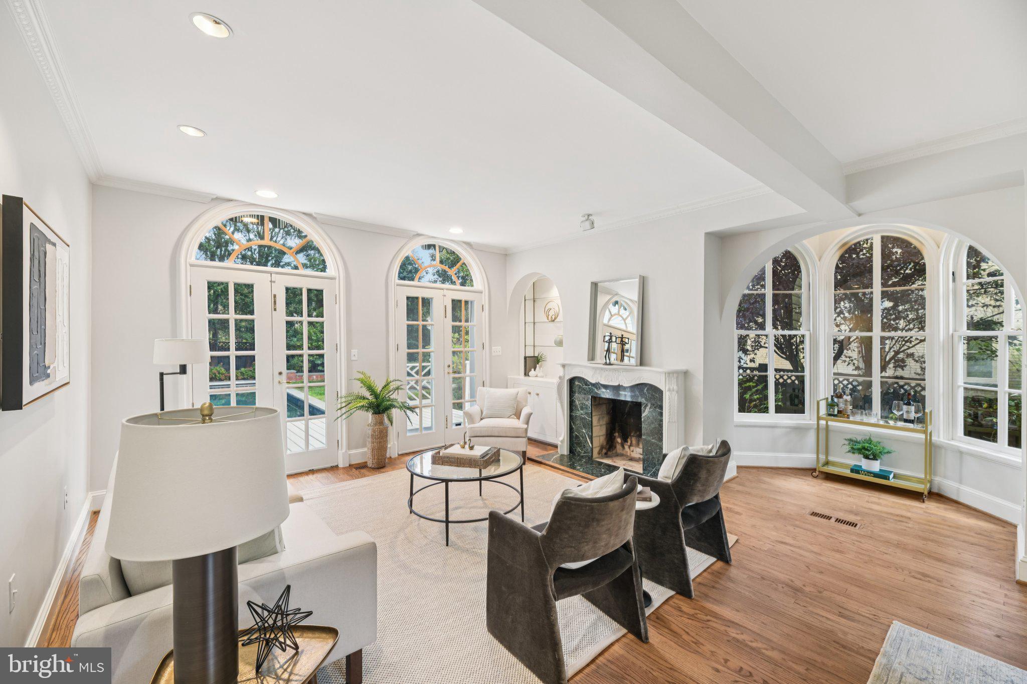 GEORGETOWN - Residential