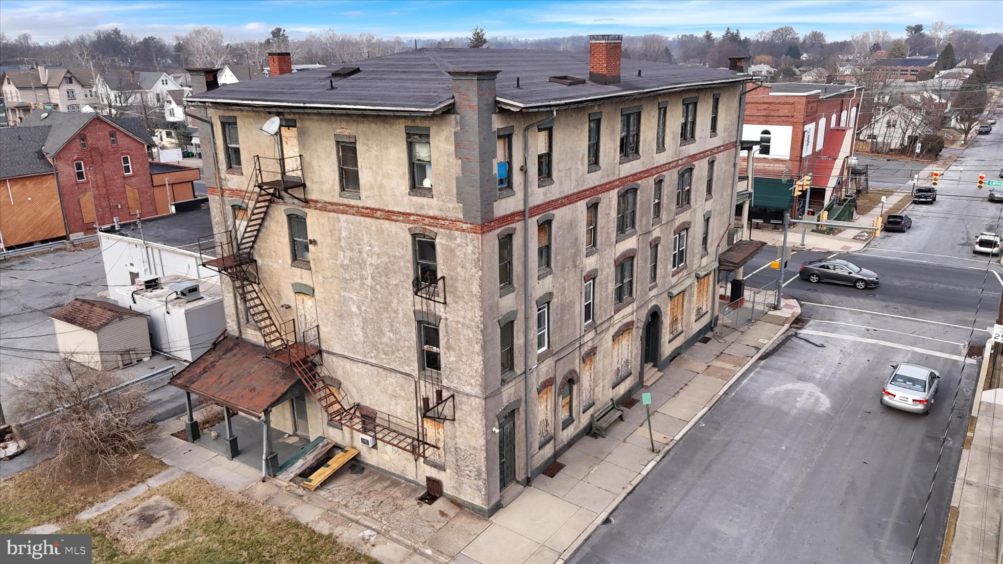 SHILLINGTON - Commercial Sale