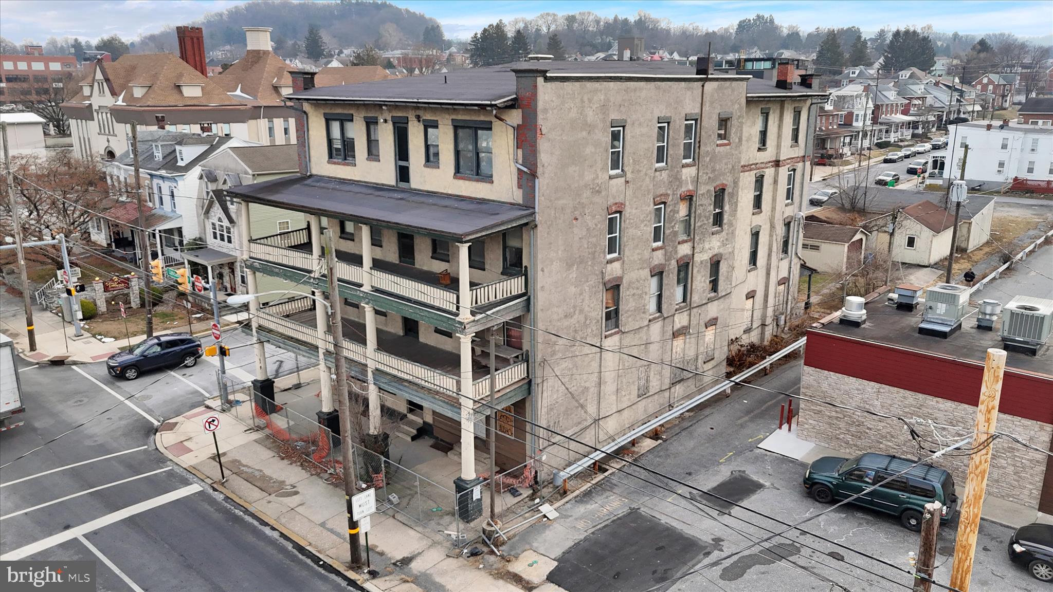 SHILLINGTON - Commercial Sale