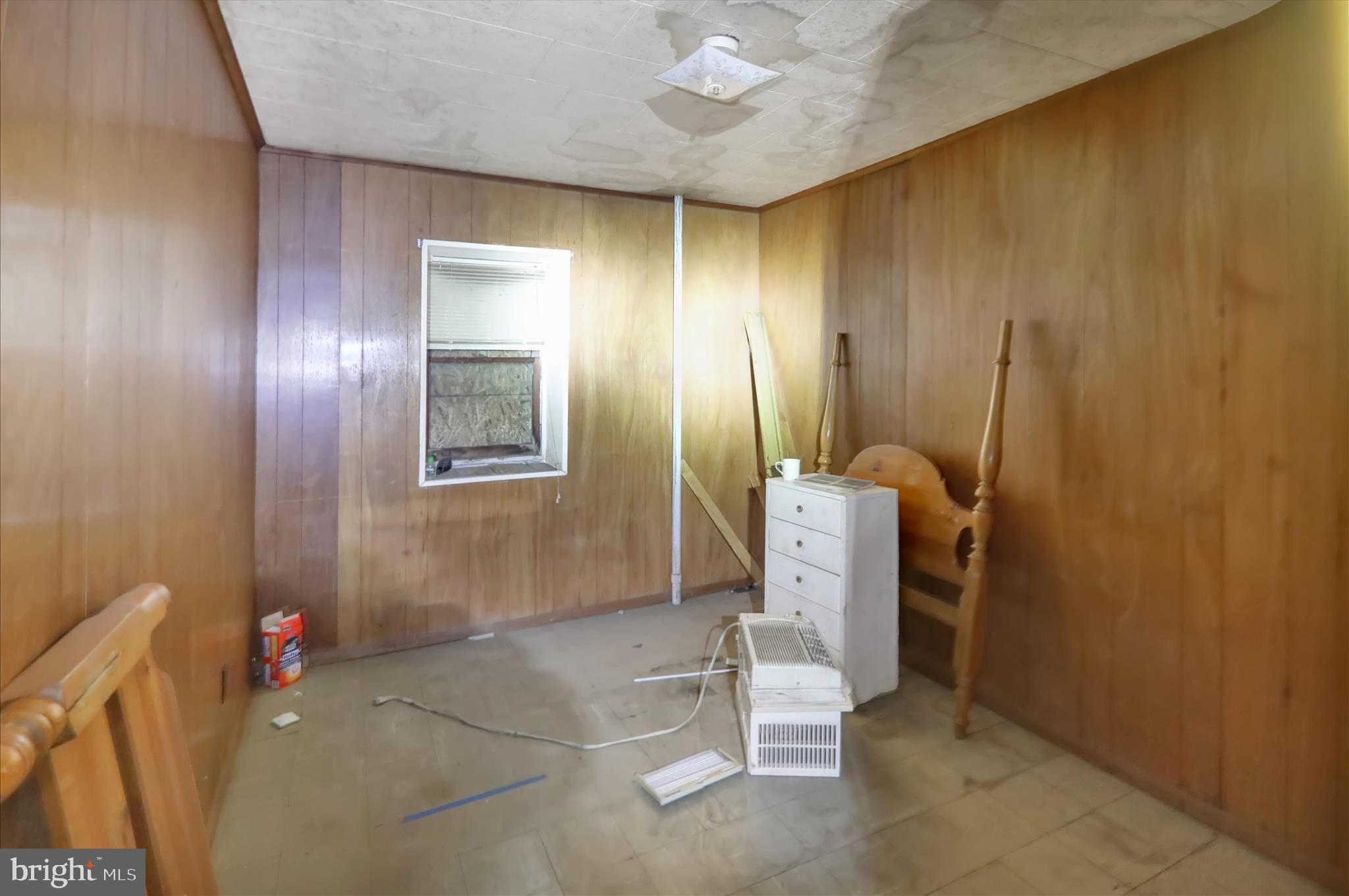 SHILLINGTON - Commercial Sale