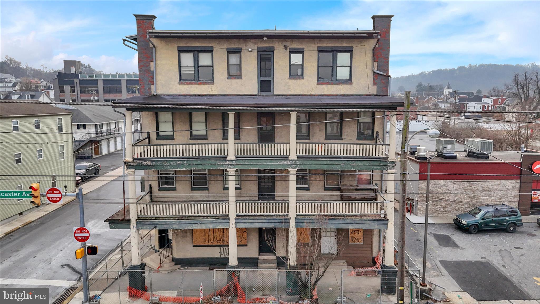 SHILLINGTON - Commercial Sale