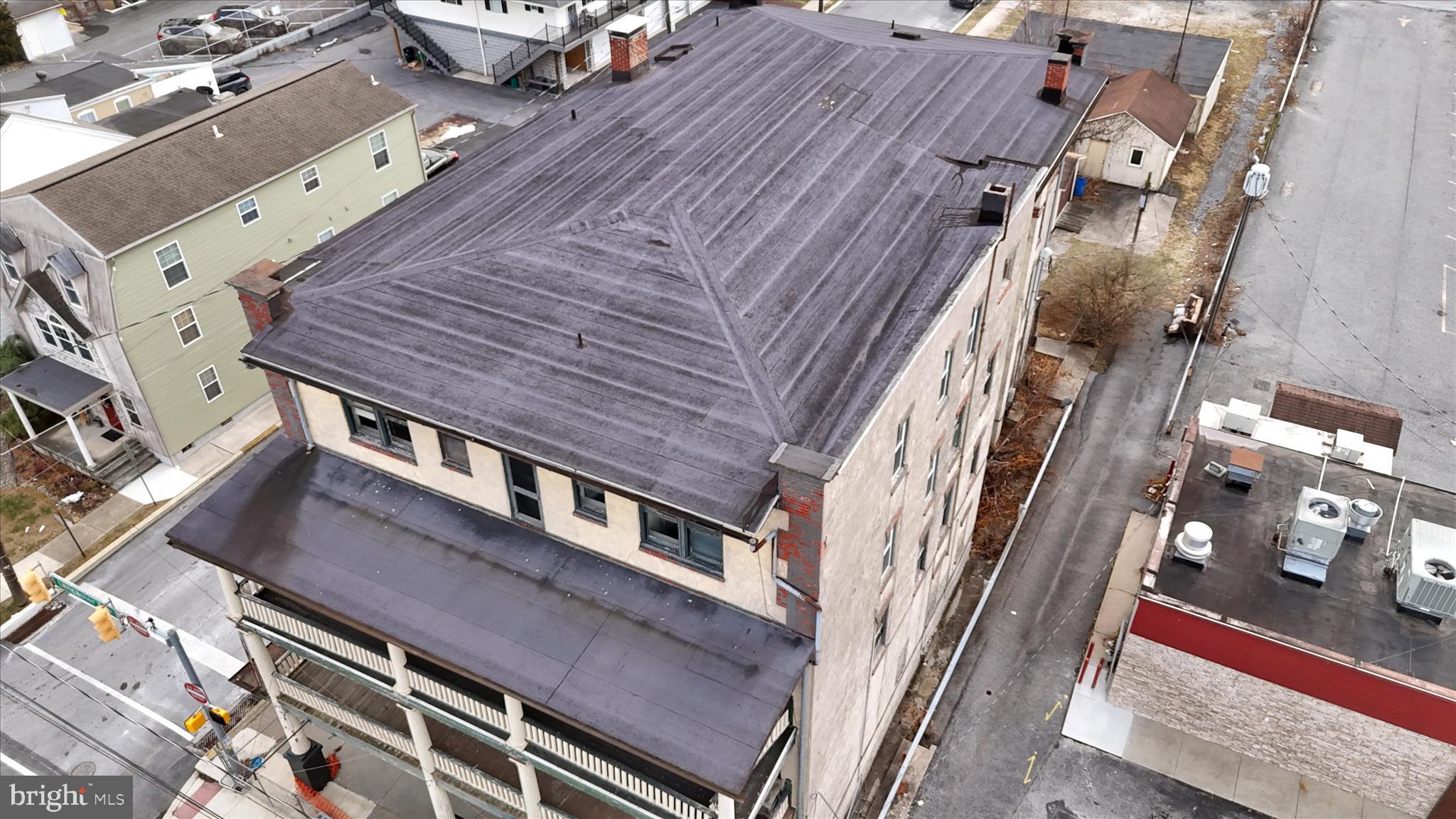 SHILLINGTON - Commercial Sale