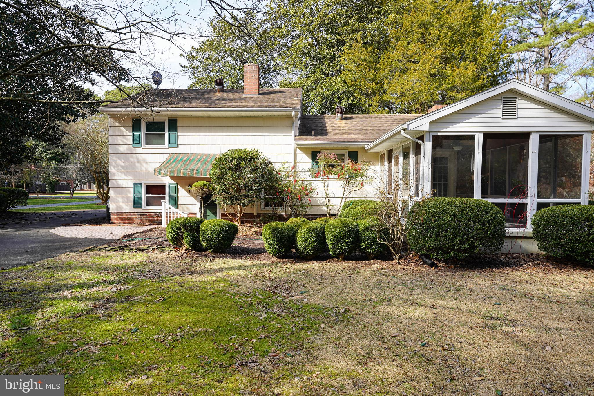 NONE AVAILABLE - Residential Lease