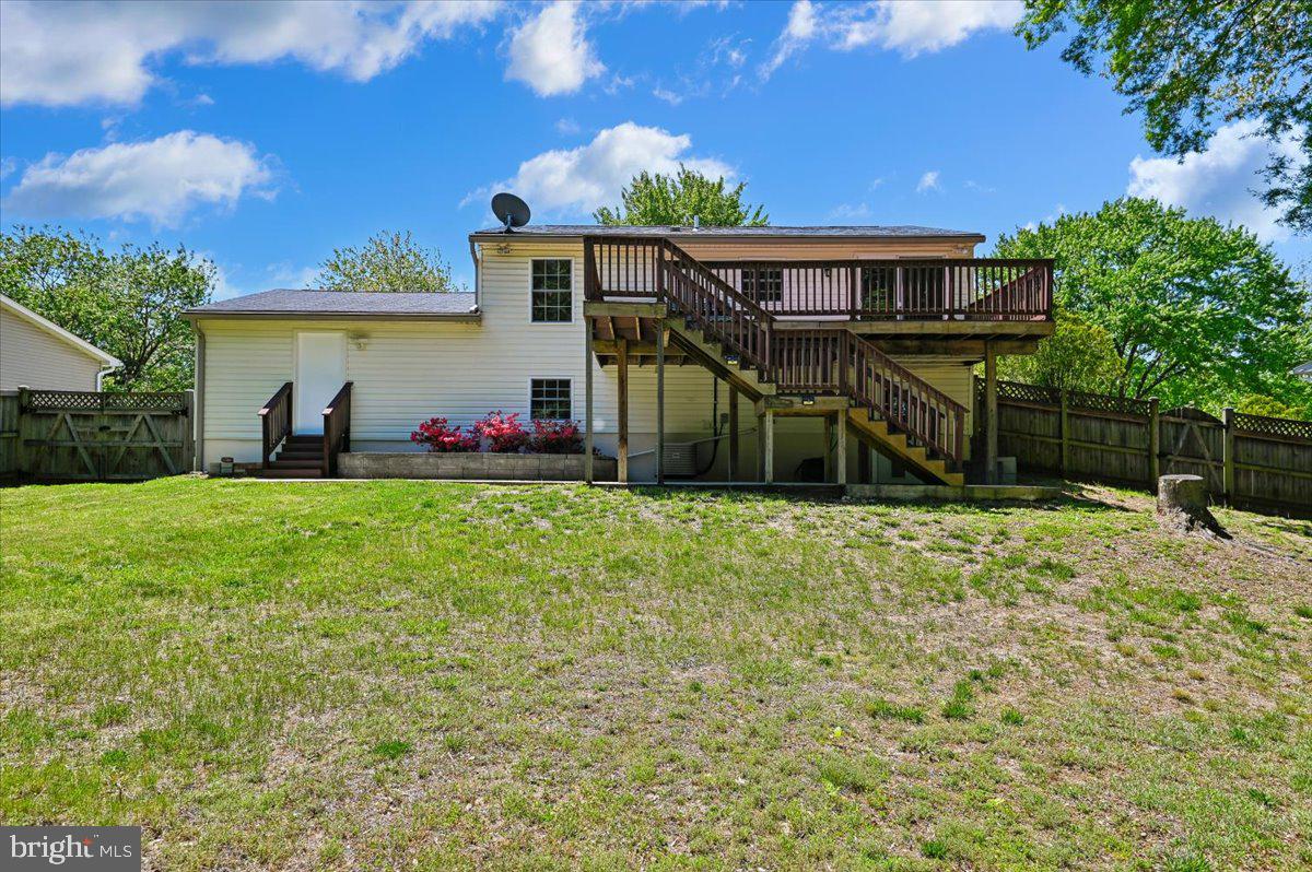 RIDGEFIELD - Residential