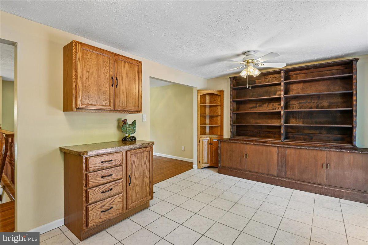 RIDGEFIELD - Residential