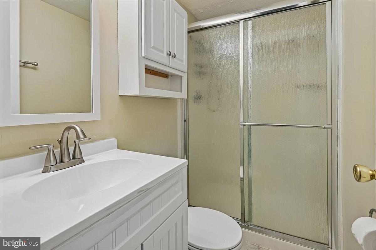RIDGEFIELD - Residential