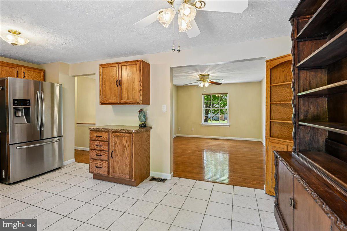 RIDGEFIELD - Residential