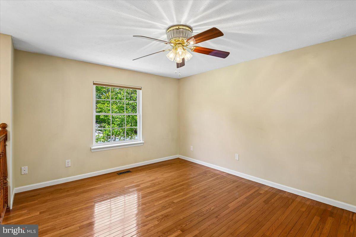 RIDGEFIELD - Residential