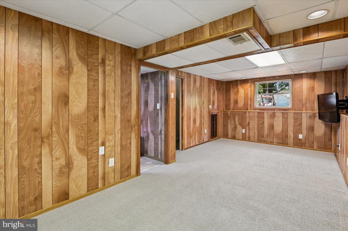 RIDGEFIELD - Residential