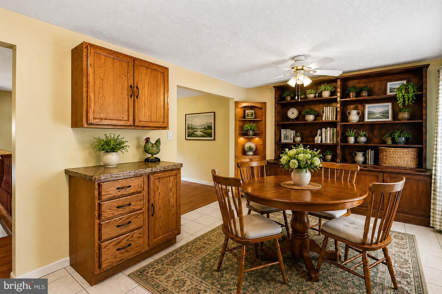 RIDGEFIELD - Residential
