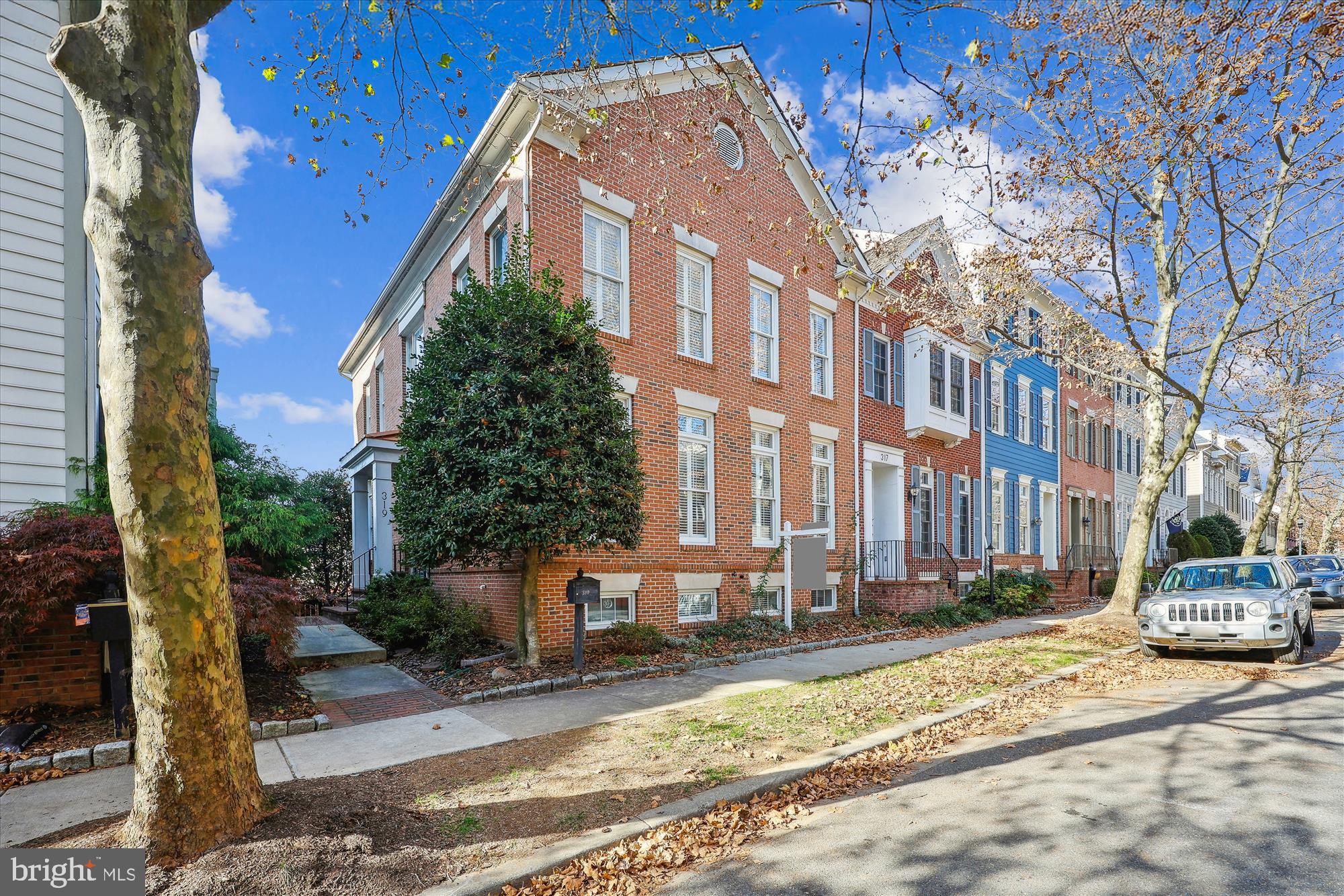 KENTLANDS - Residential