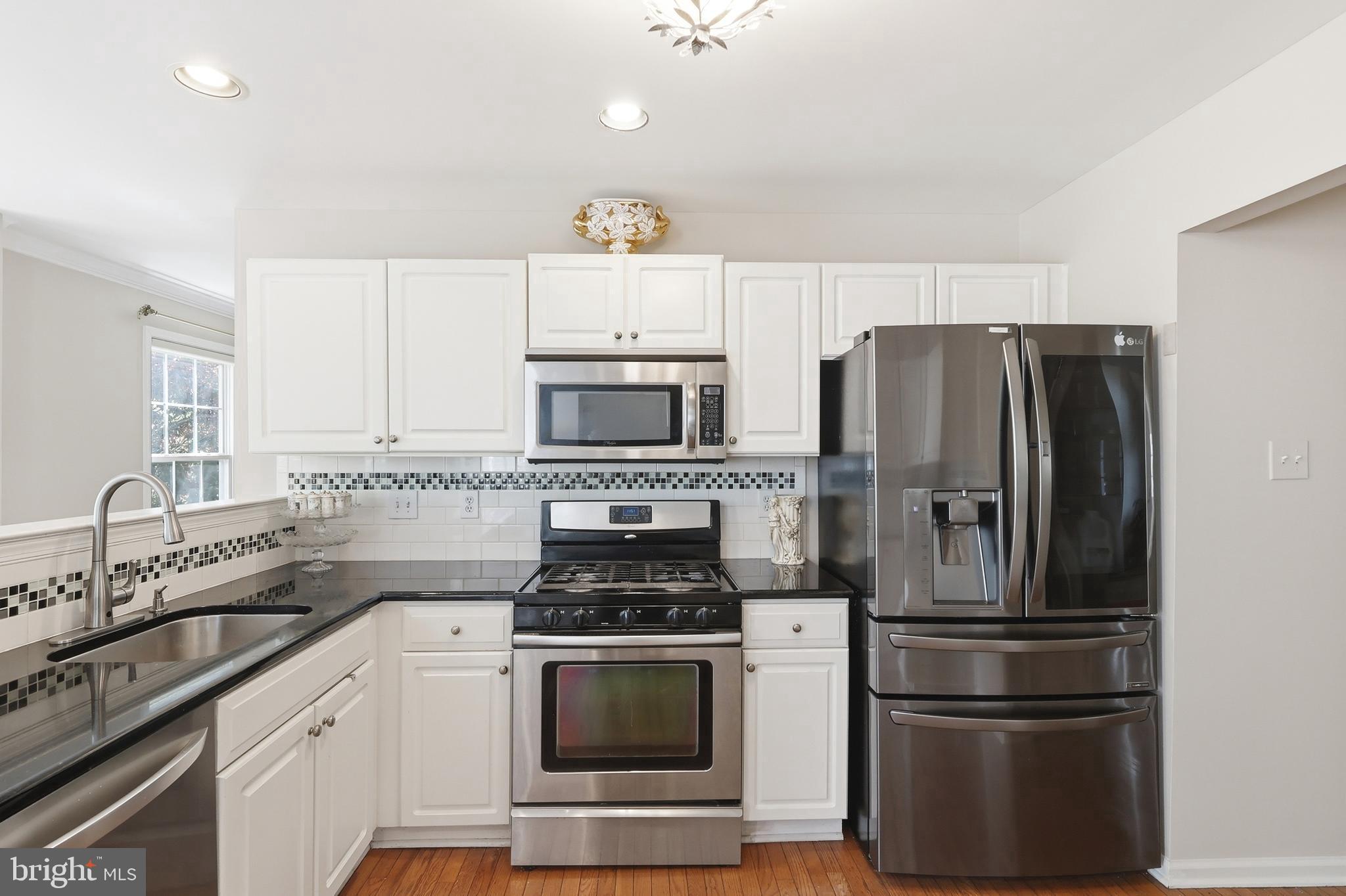 RIVERWOODS - Residential