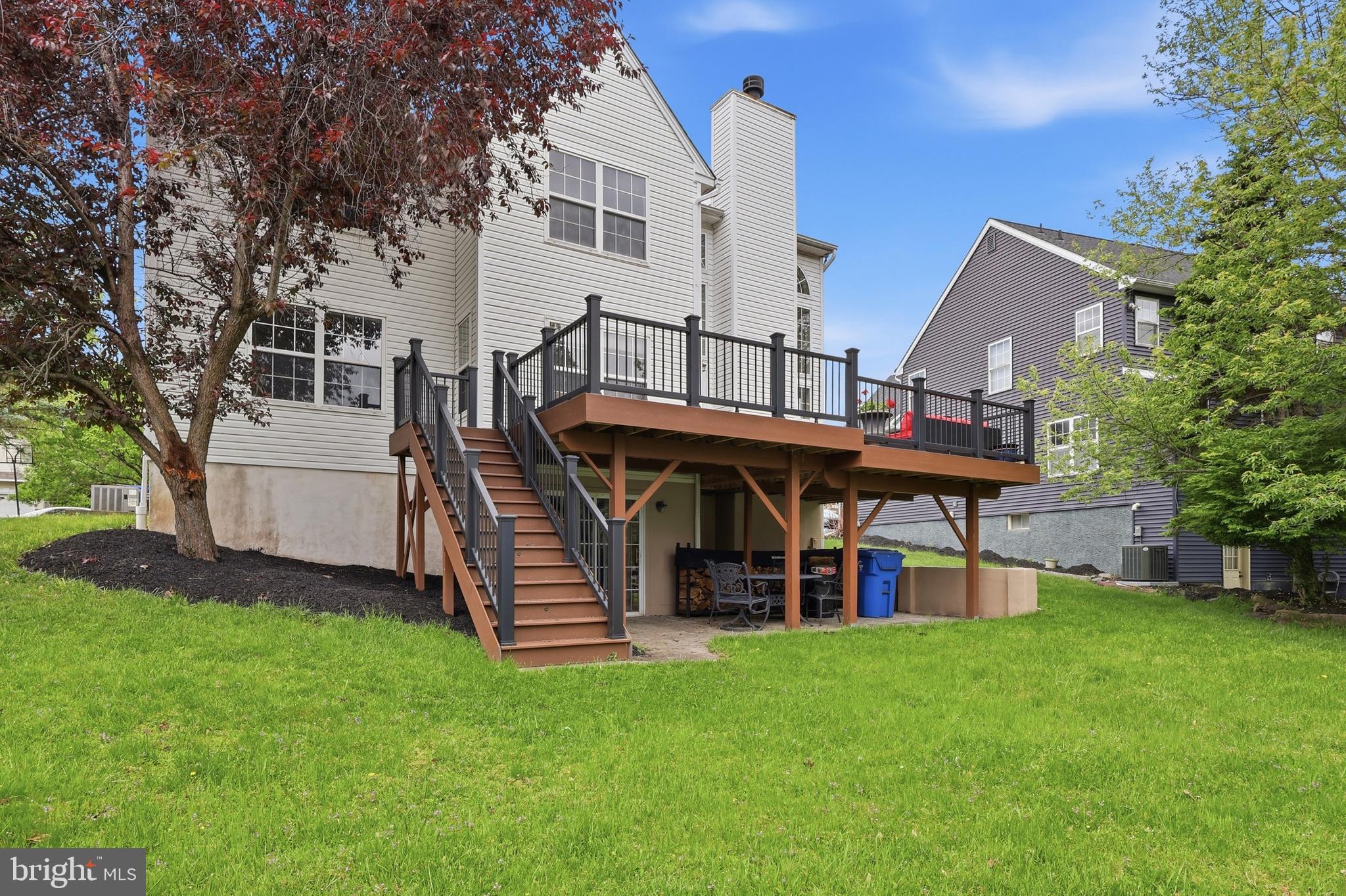 RIVERWOODS - Residential