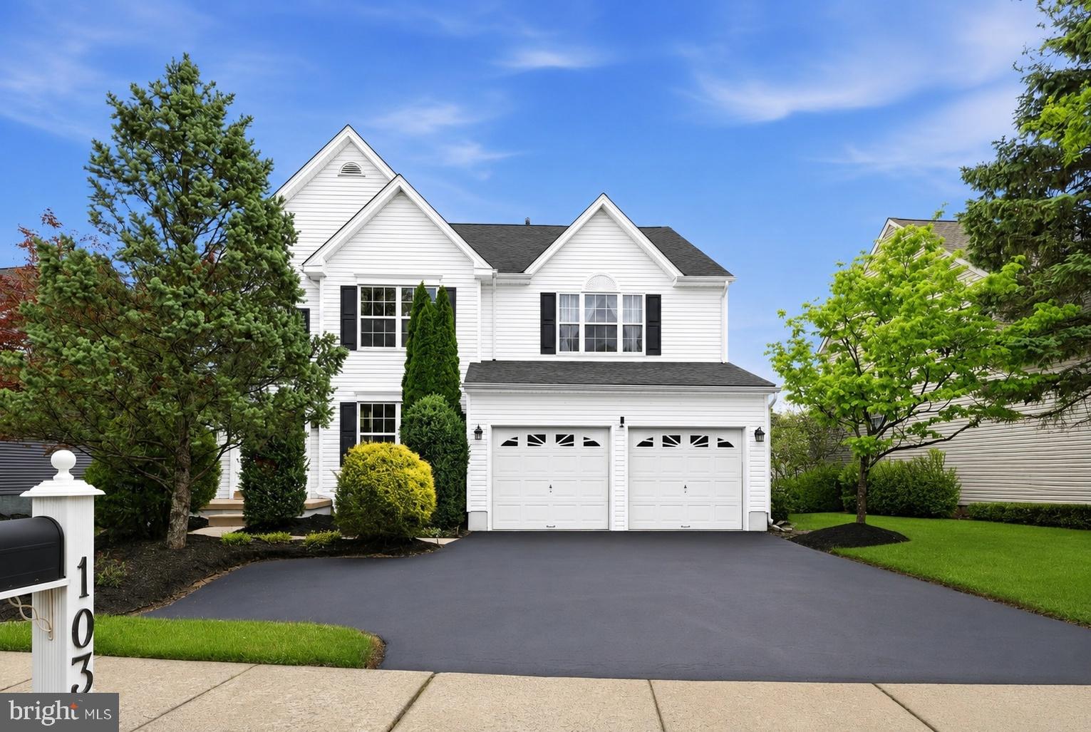 RIVERWOODS - Residential