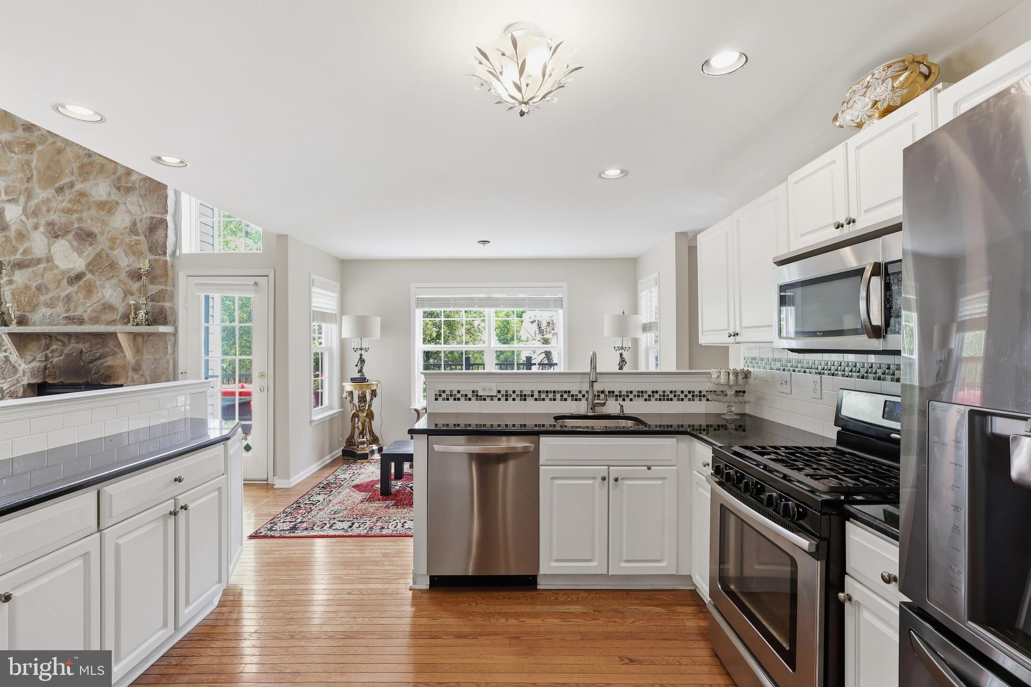 RIVERWOODS - Residential