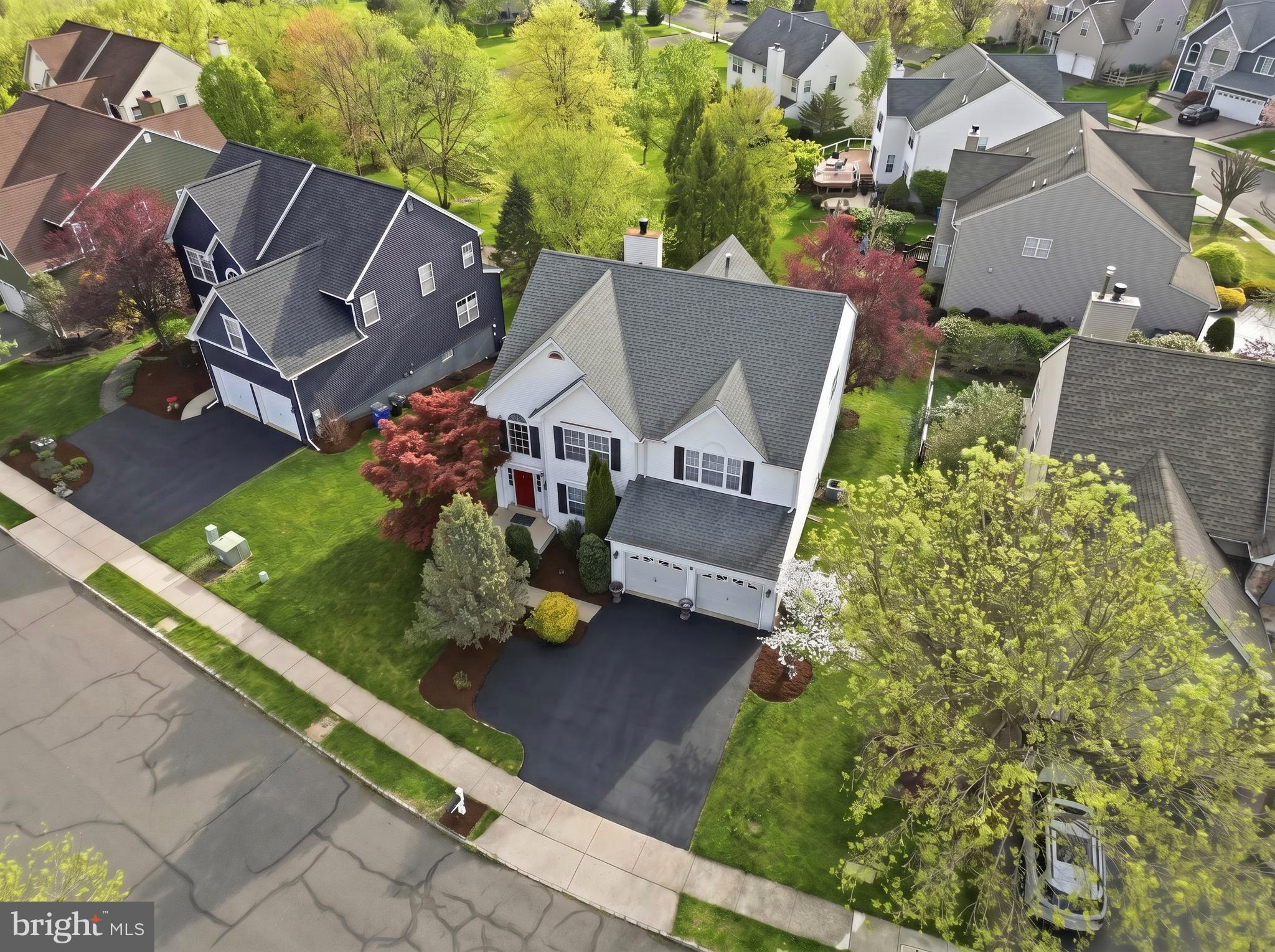 RIVERWOODS - Residential
